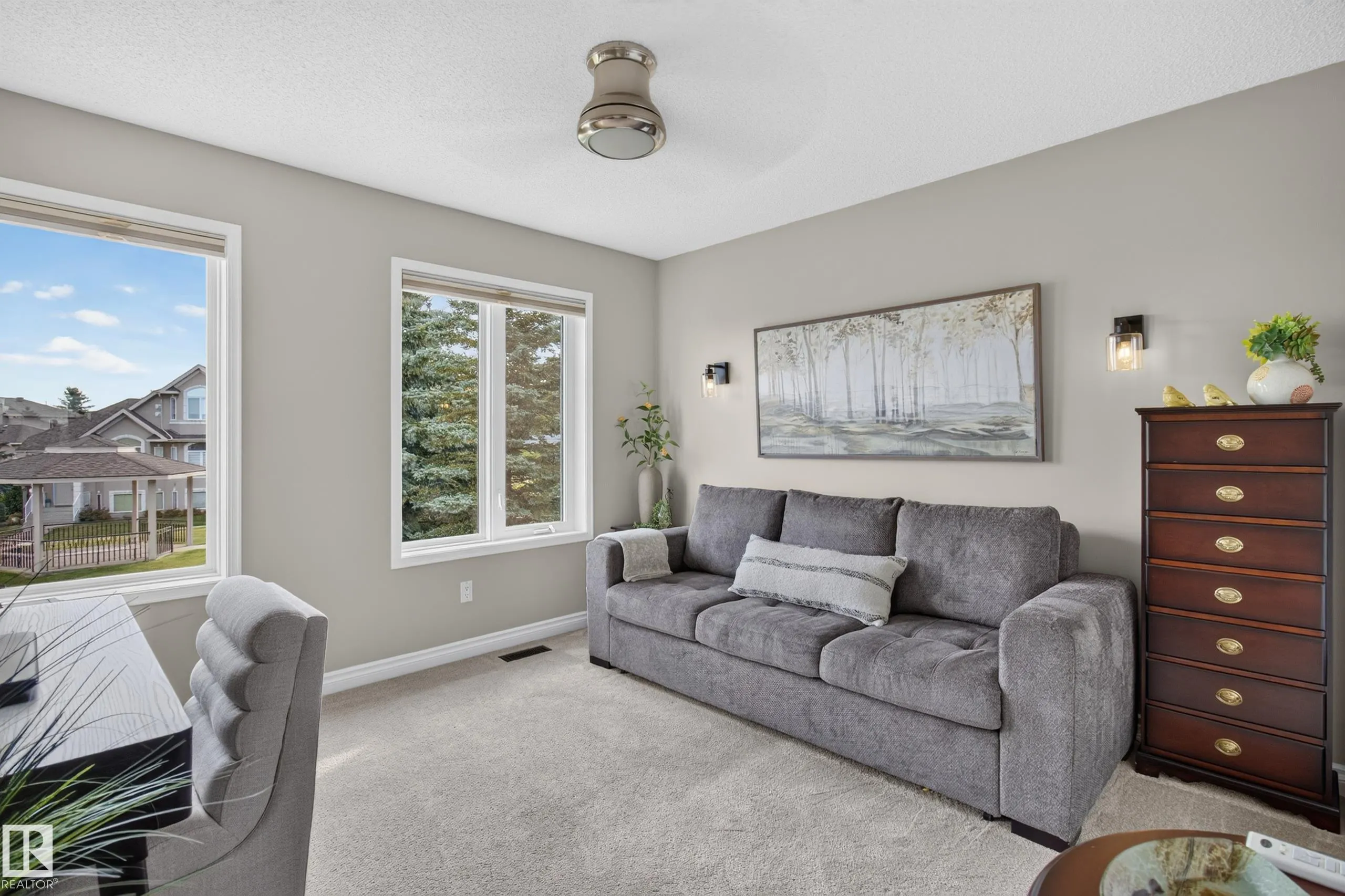 101 JIM COMMON Drive