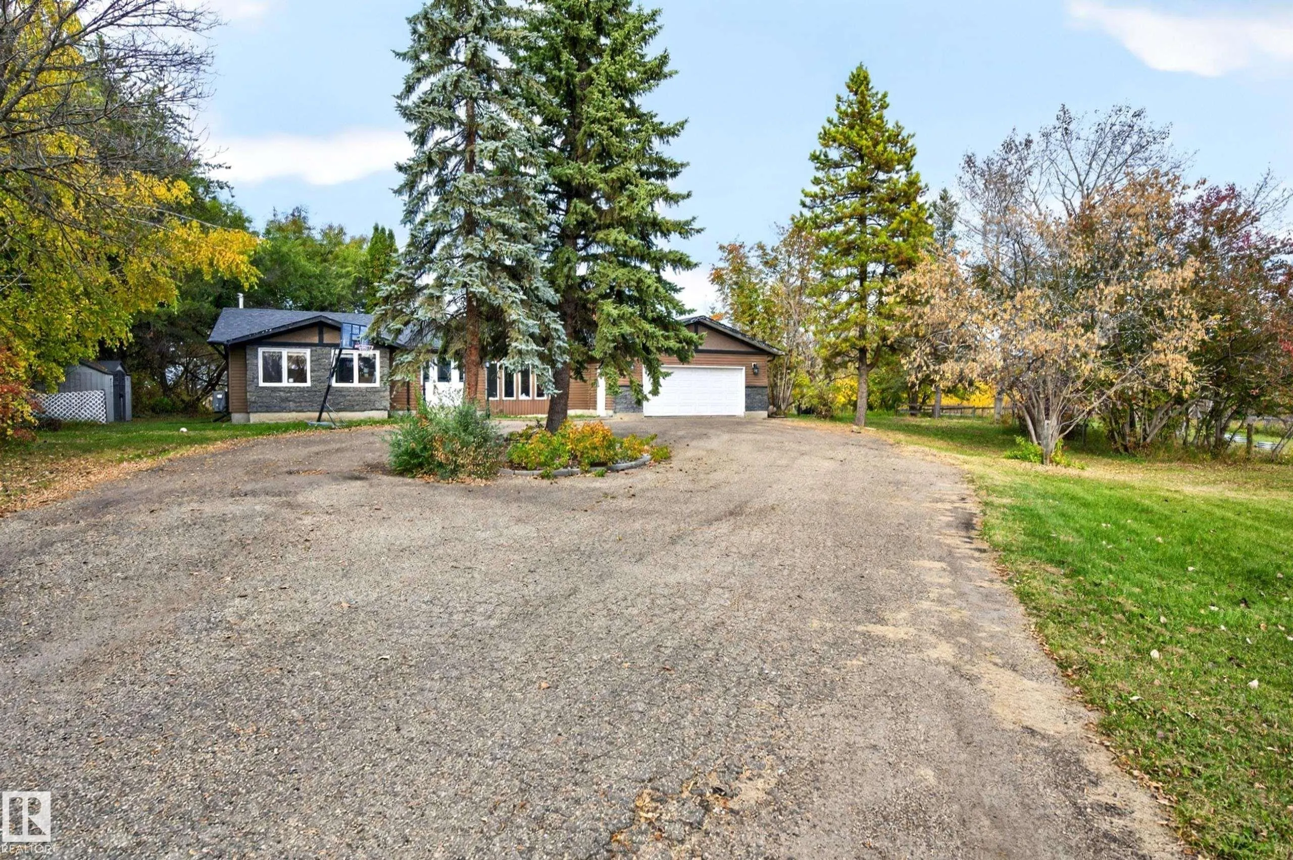 52472 RGE ROAD 224