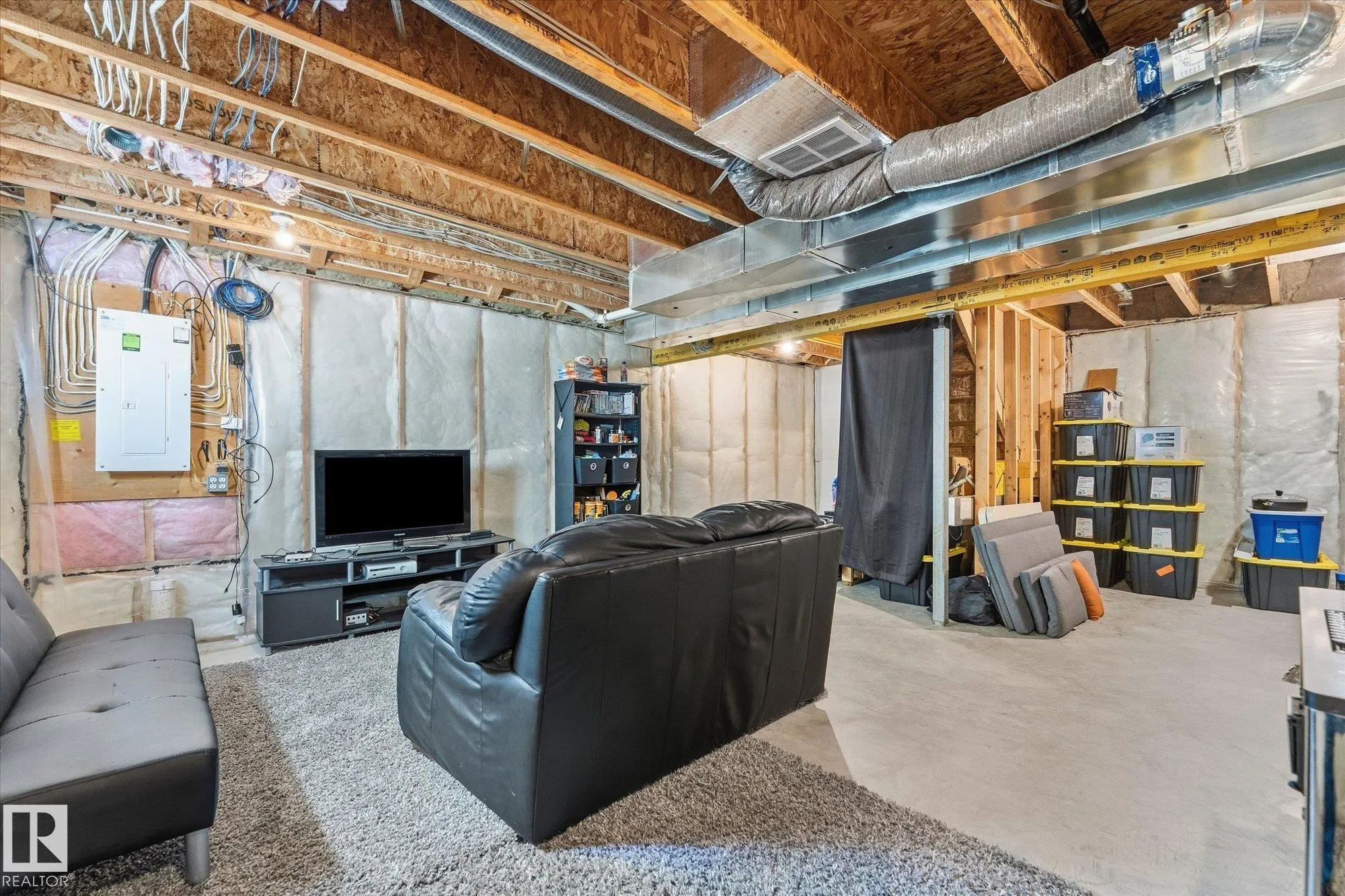 4835 WRIGHT Drive