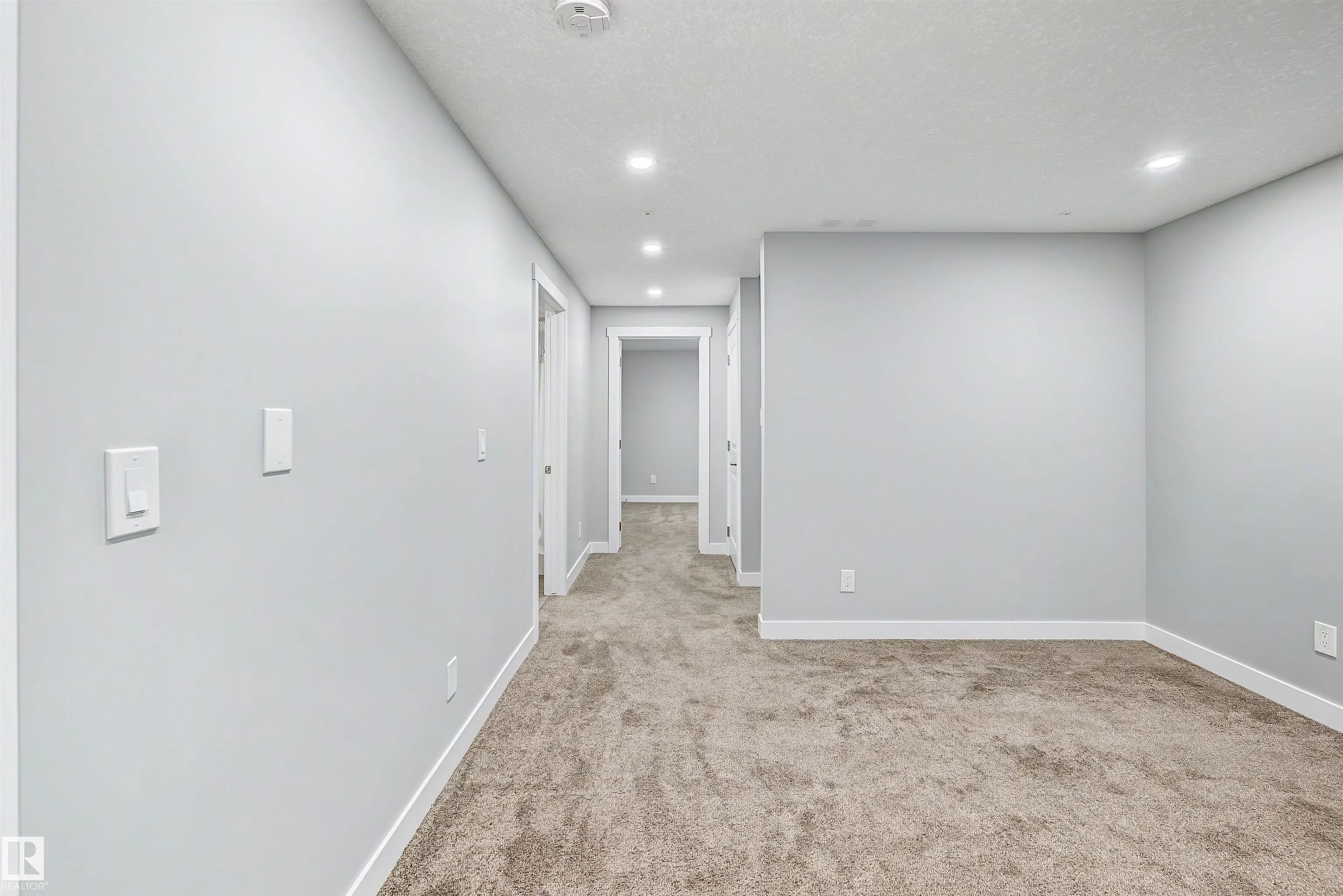 7062 CARDINAL Way