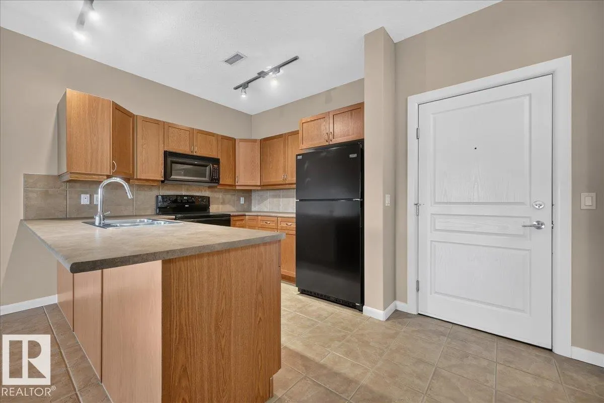 160 MAGRATH Road