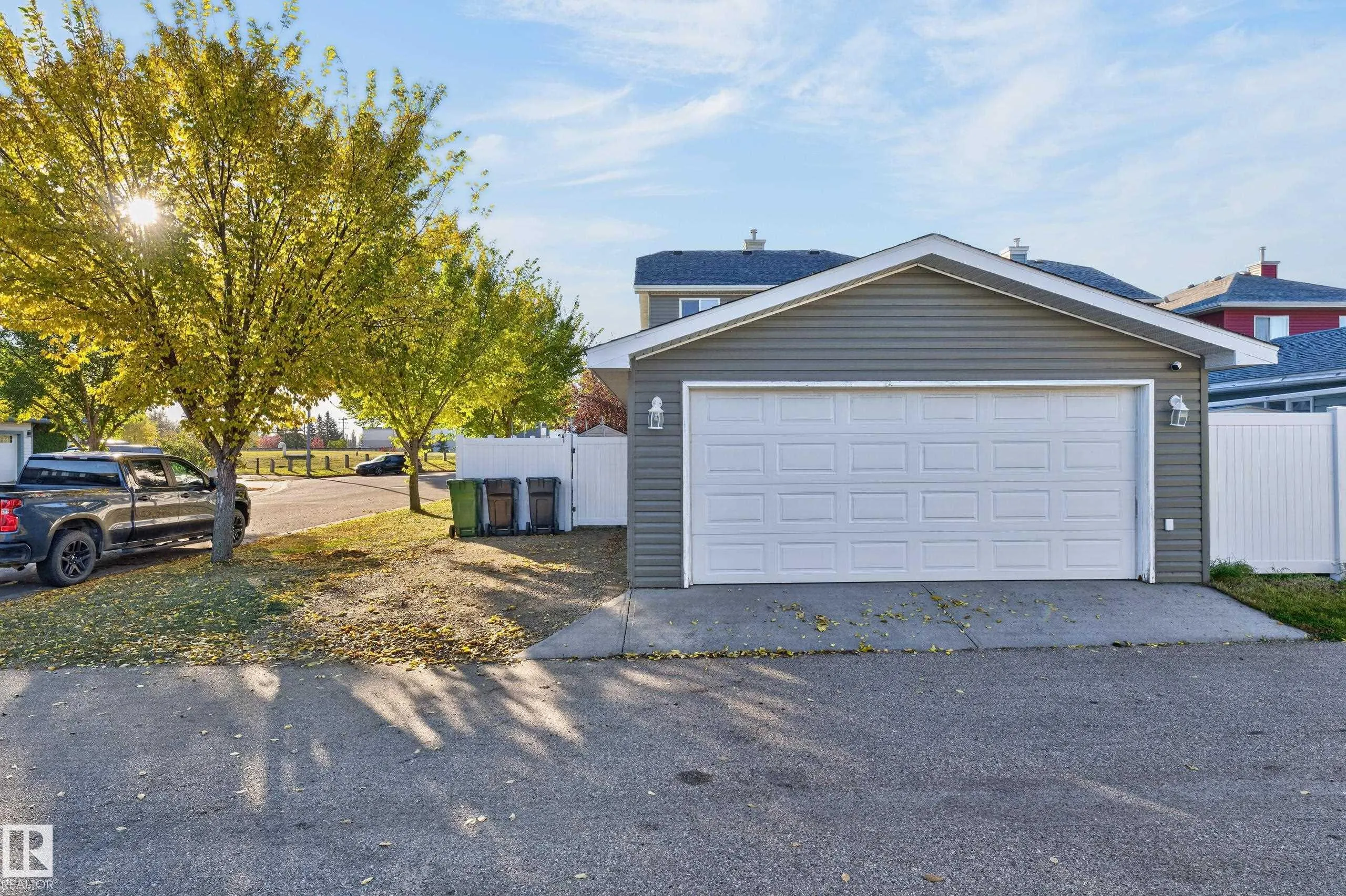 84 WESTWOOD Lane