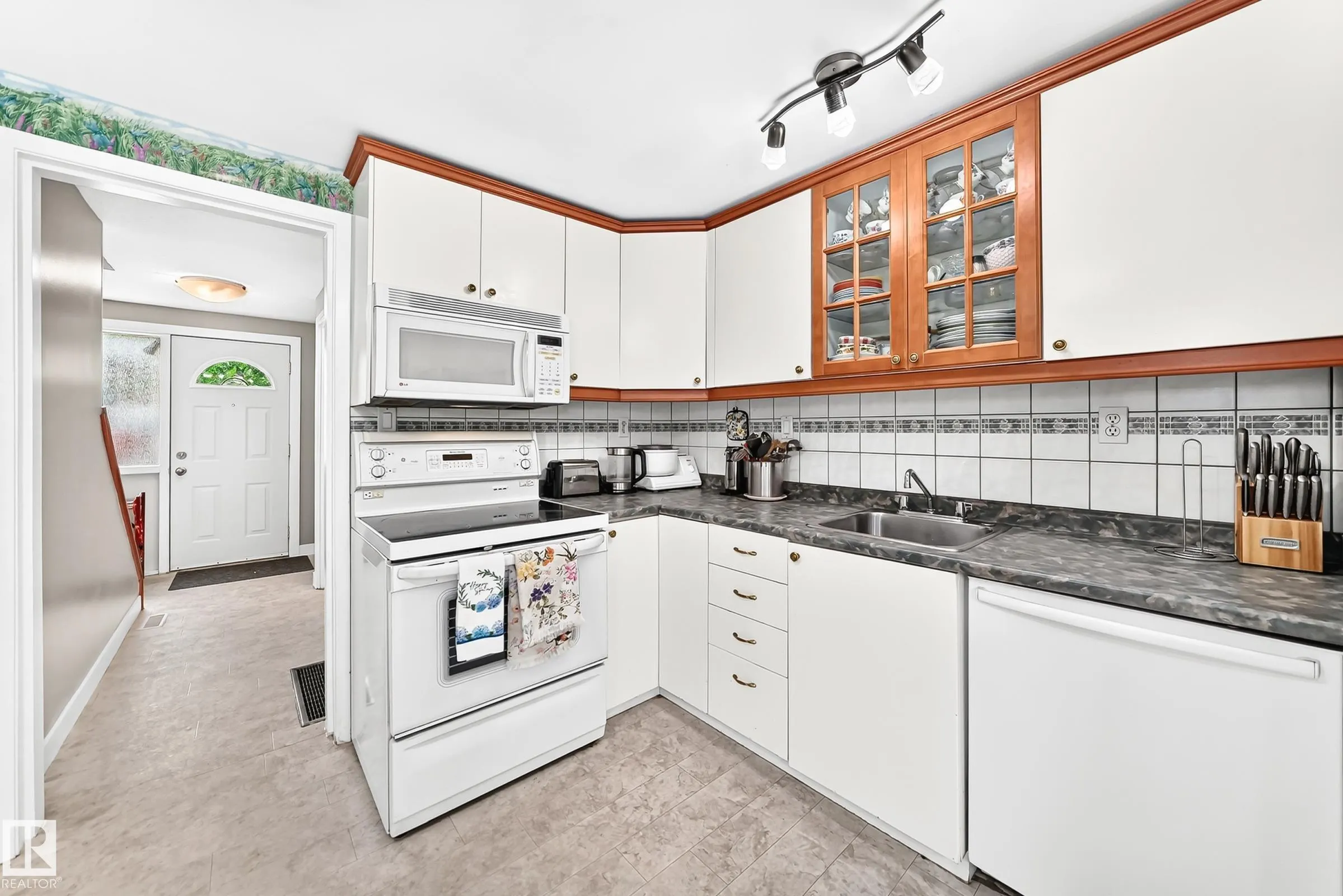 191 Ridgewood Terrace