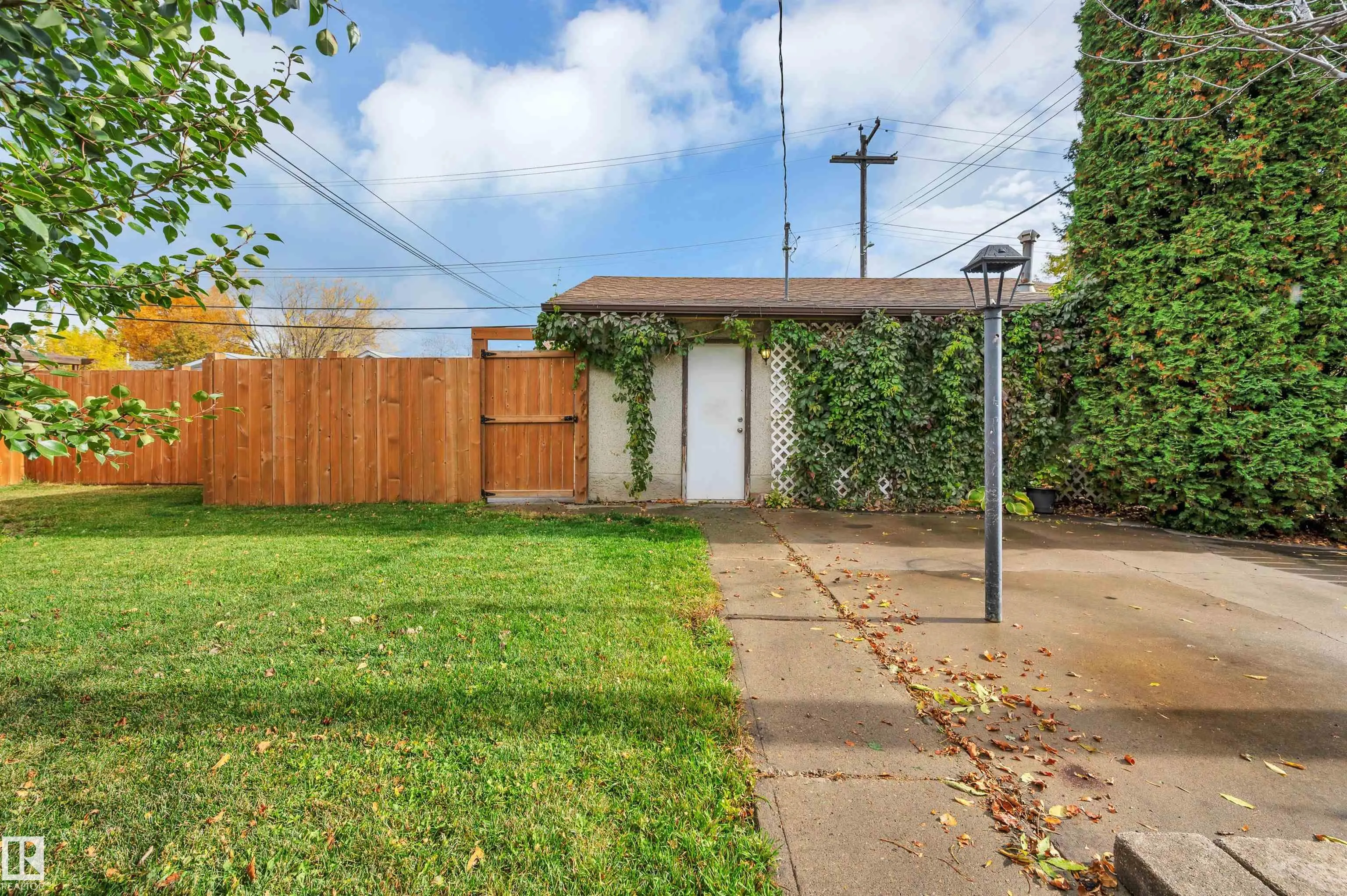 10415 164 Street