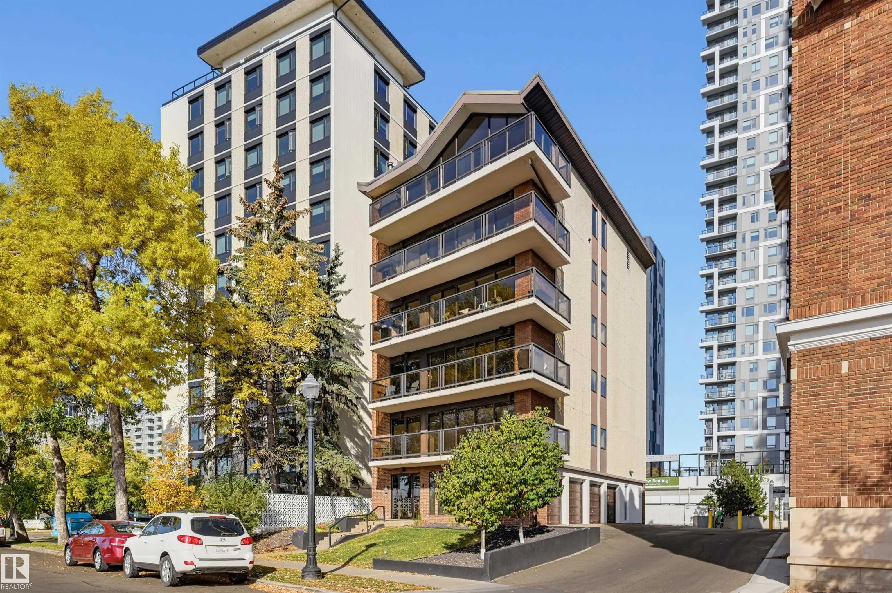 11960 100 Avenue