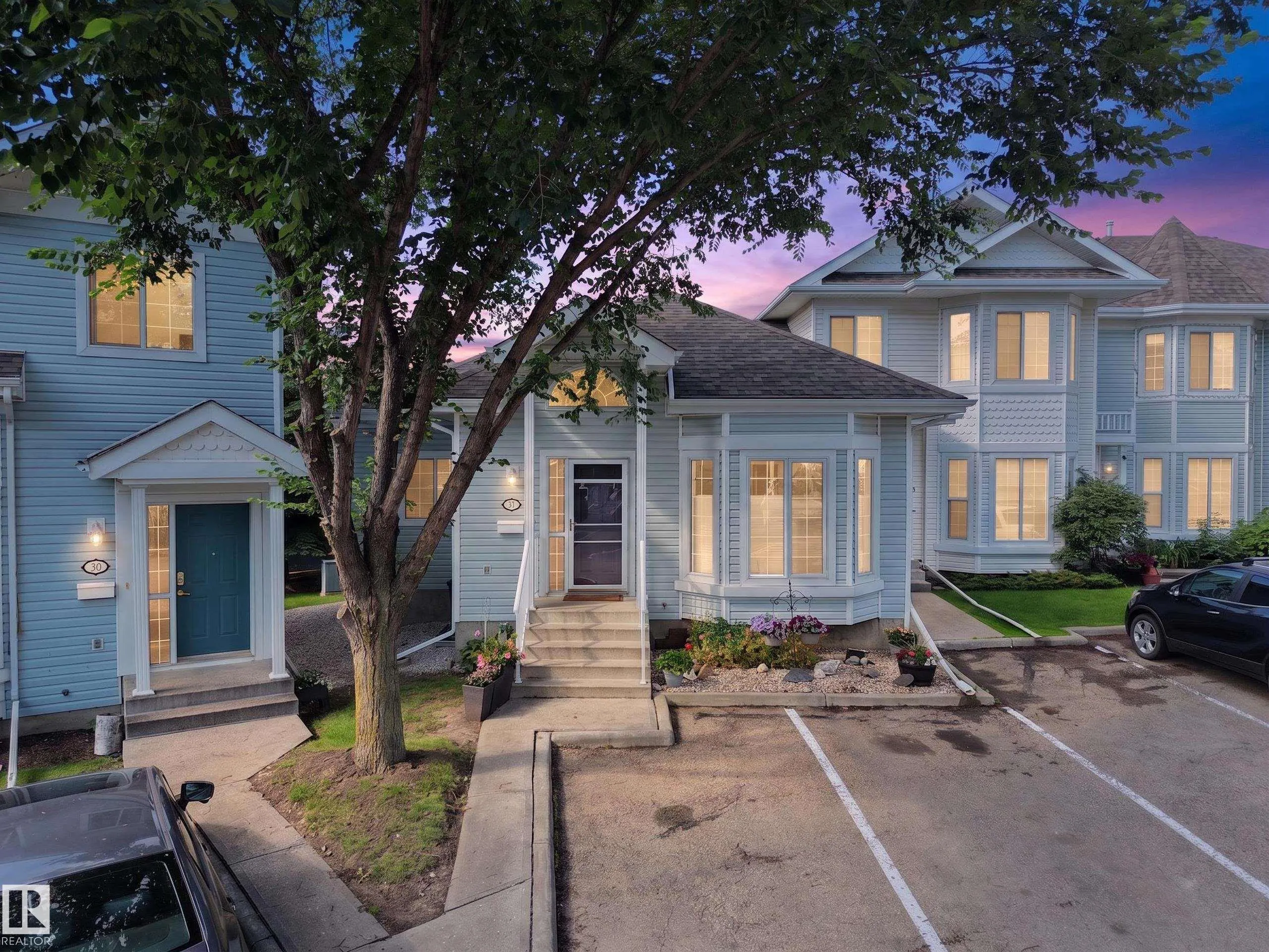 1780 GLASTONBURY Boulevard