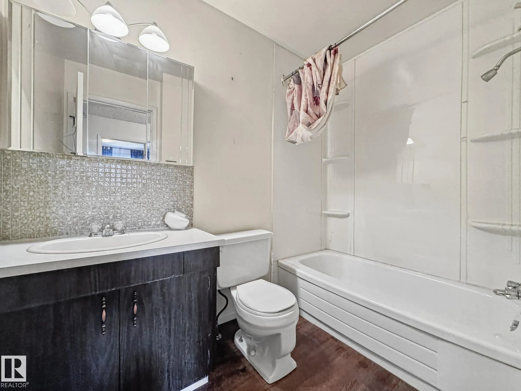 144 HABITAT Crescent