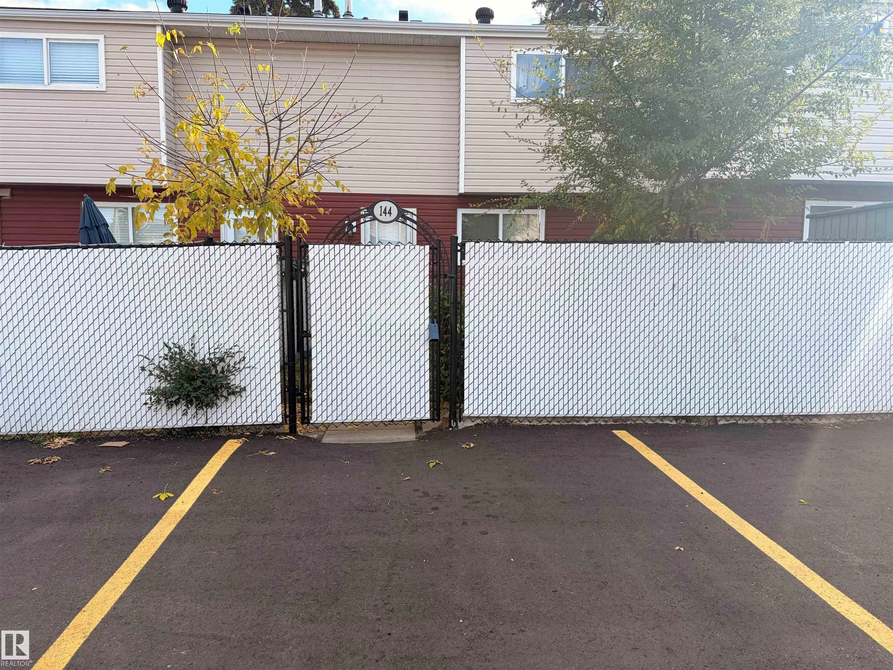 144 HABITAT Crescent