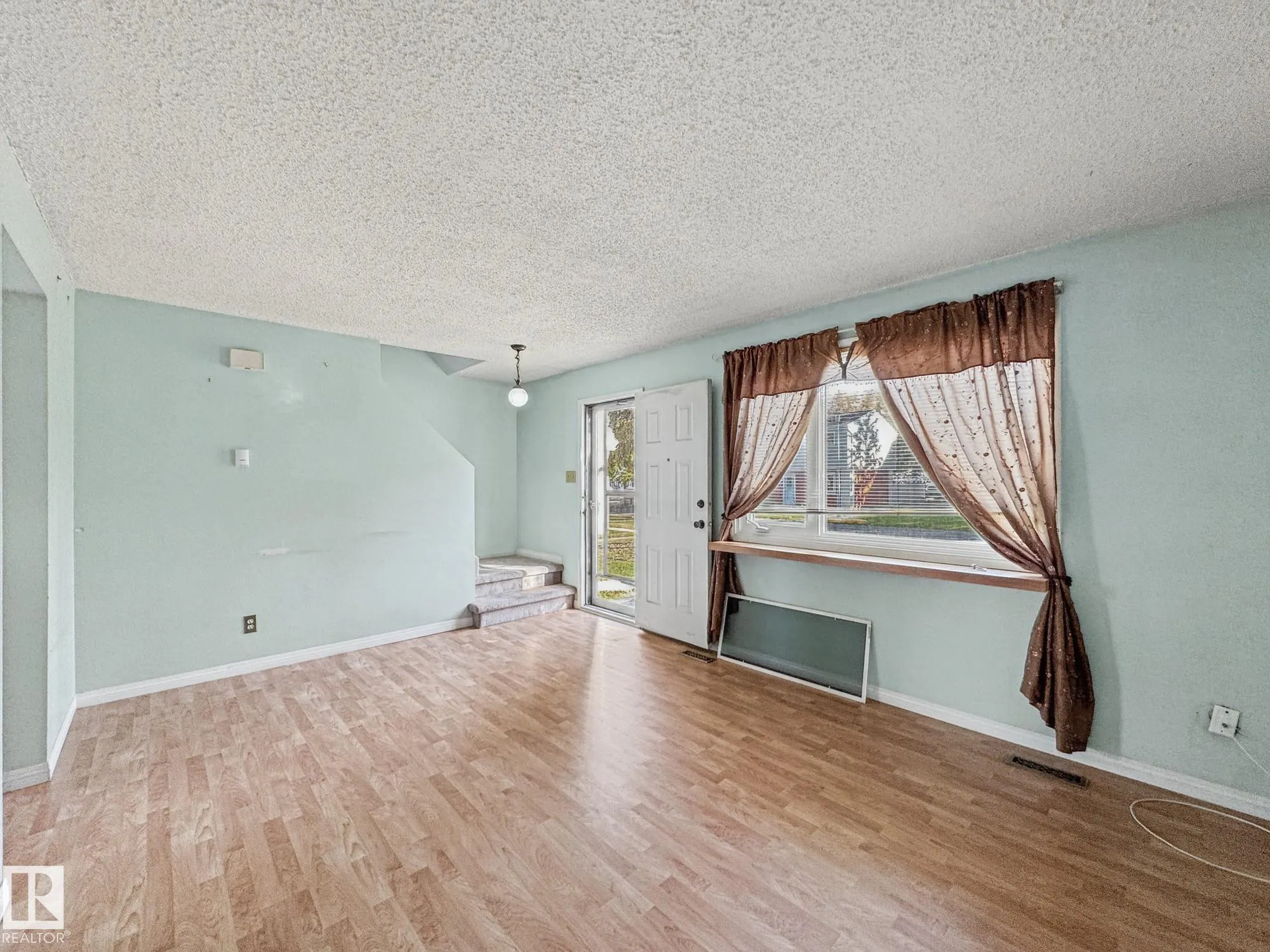 144 HABITAT Crescent