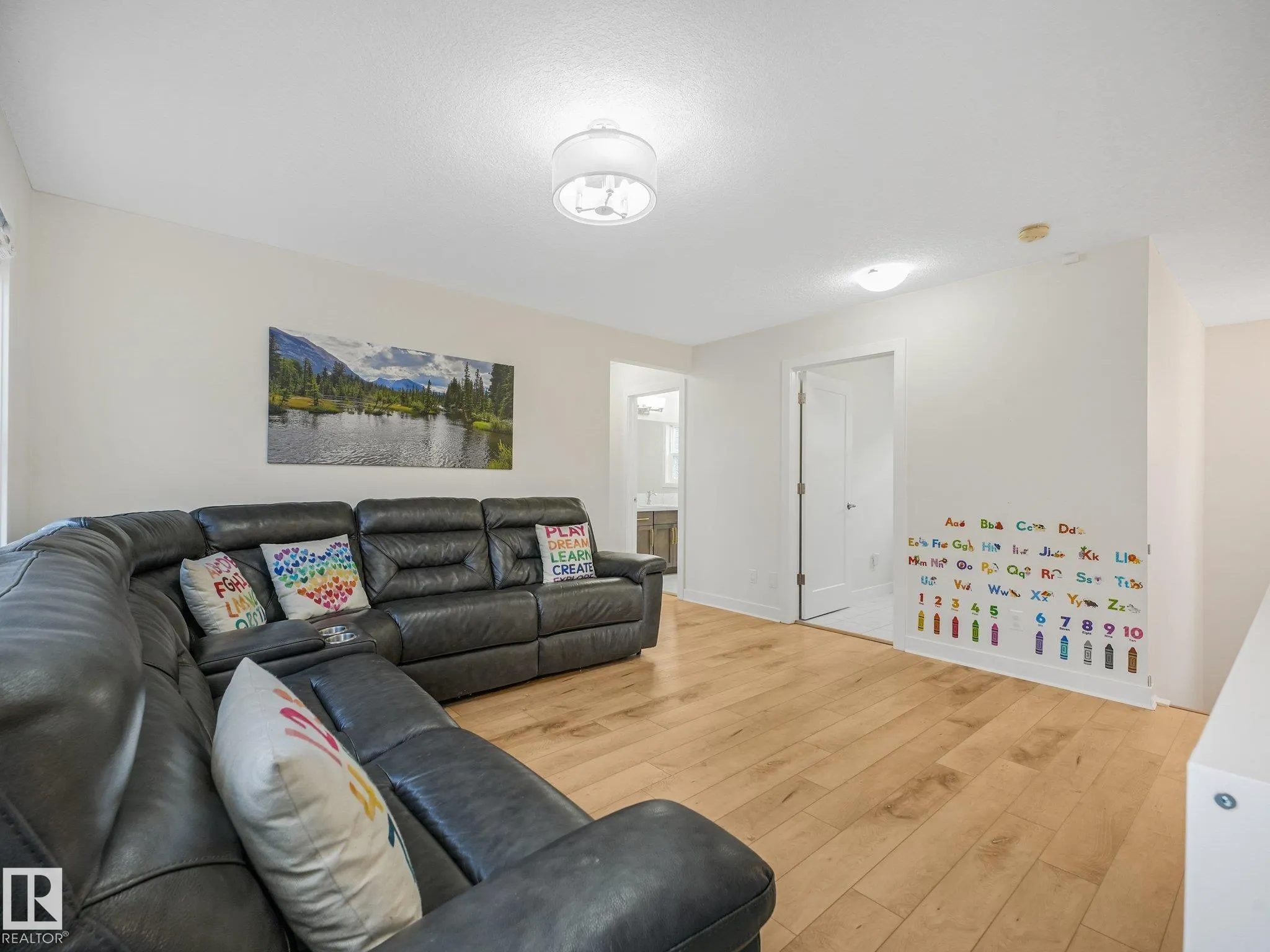 369 SIMPKINS Wynd