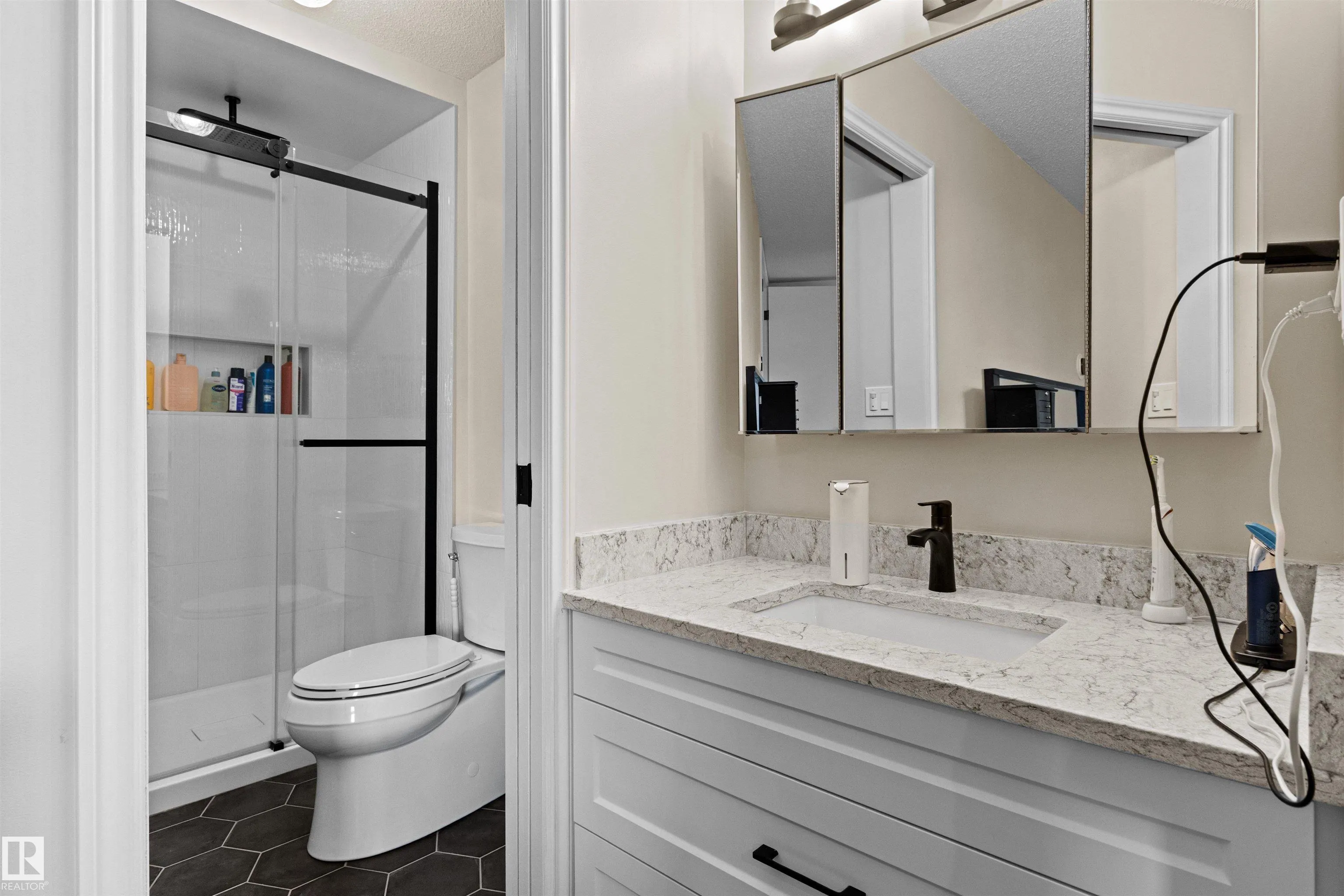 11118 23A Avenue