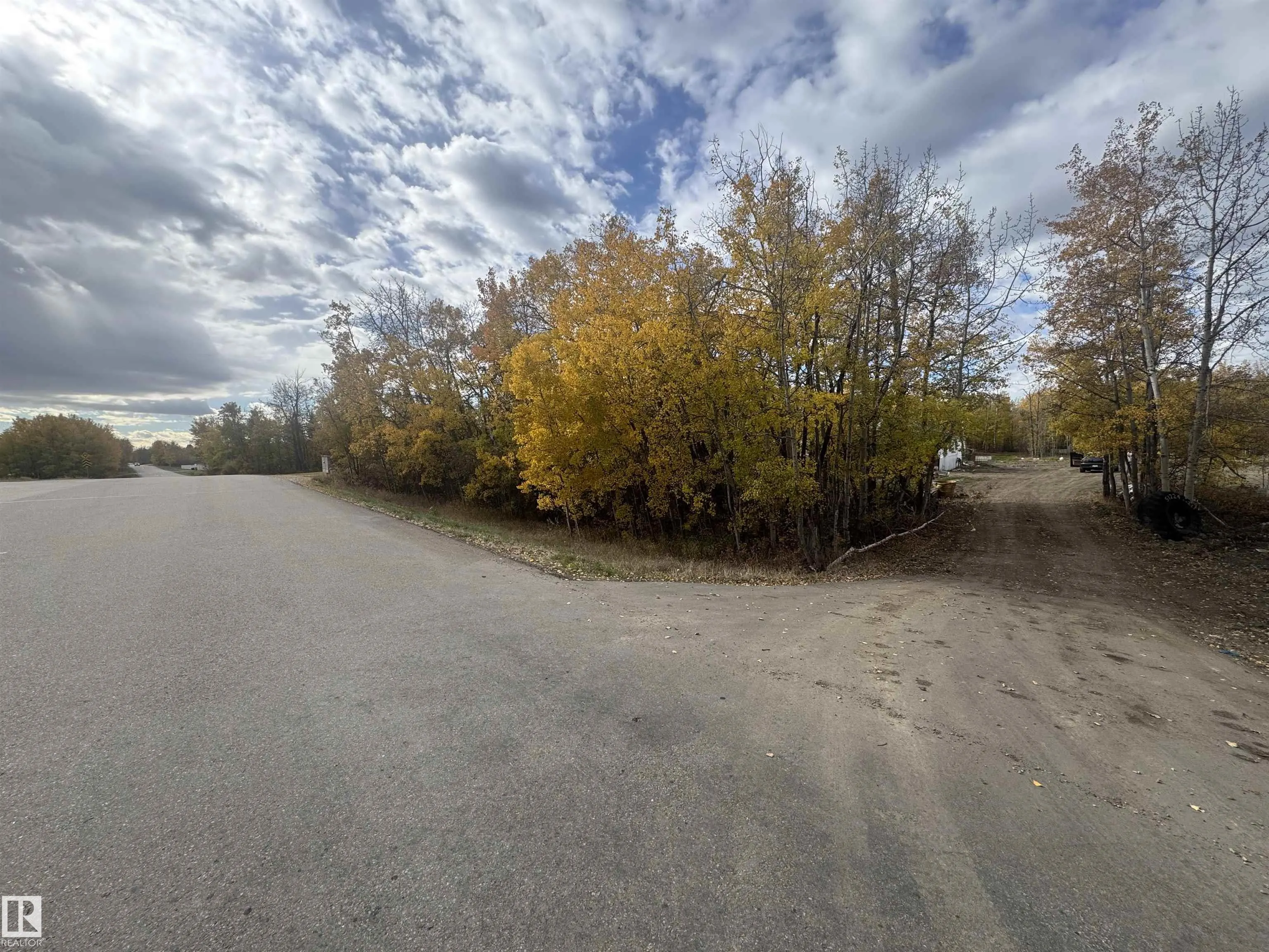 51224 RGE ROAD 221