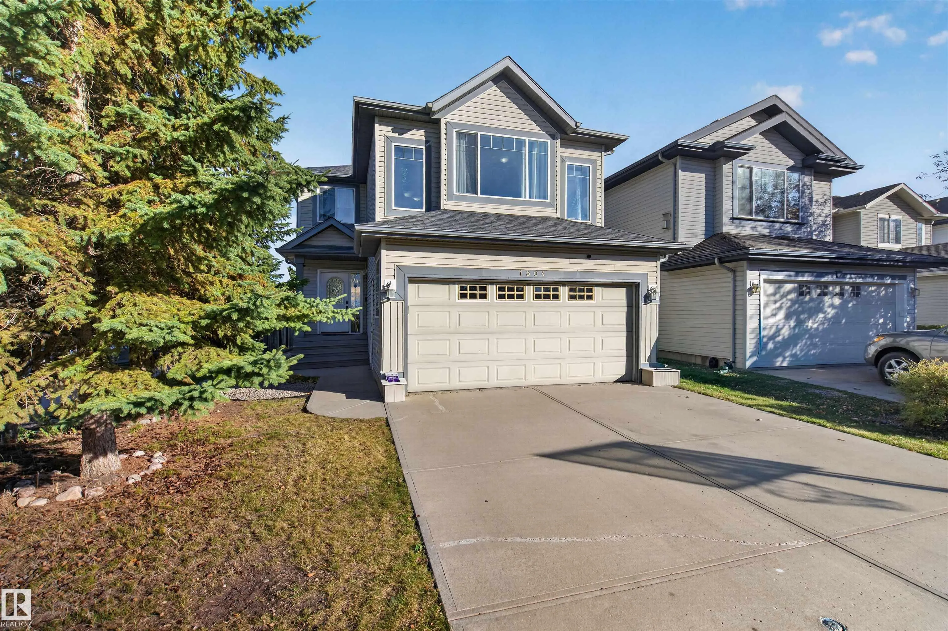 1304 BARNES Close