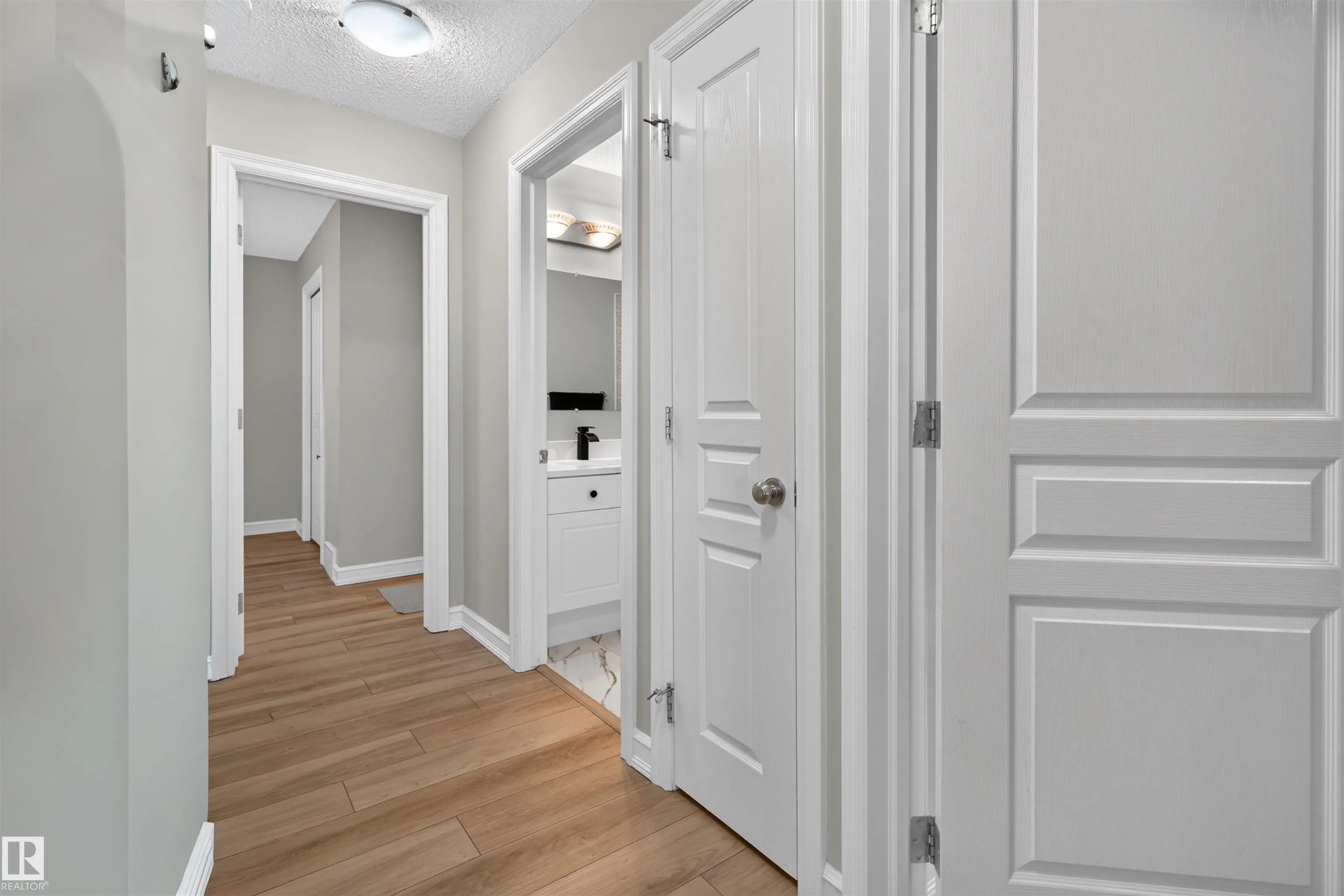 1304 BARNES Close