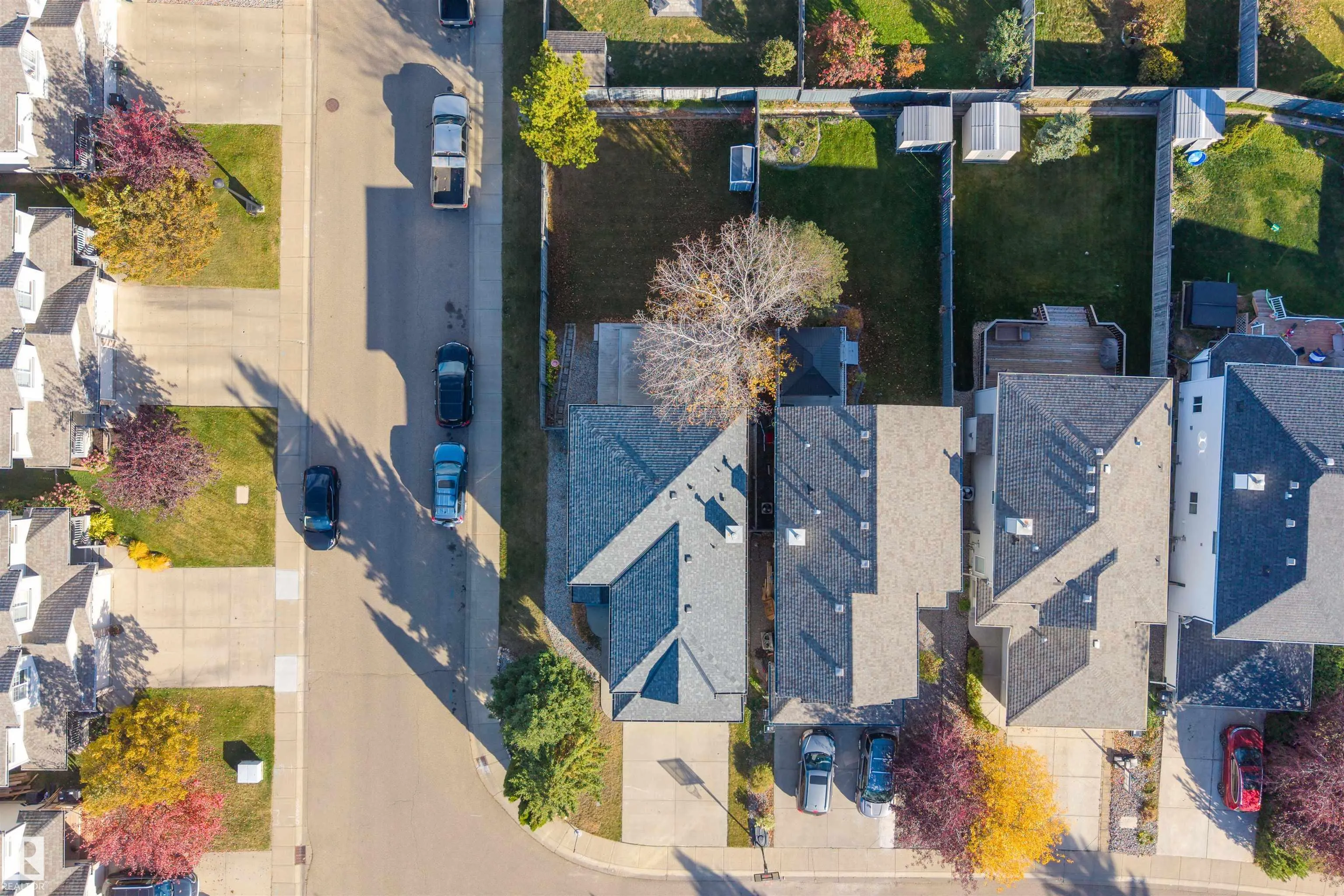 1304 BARNES Close