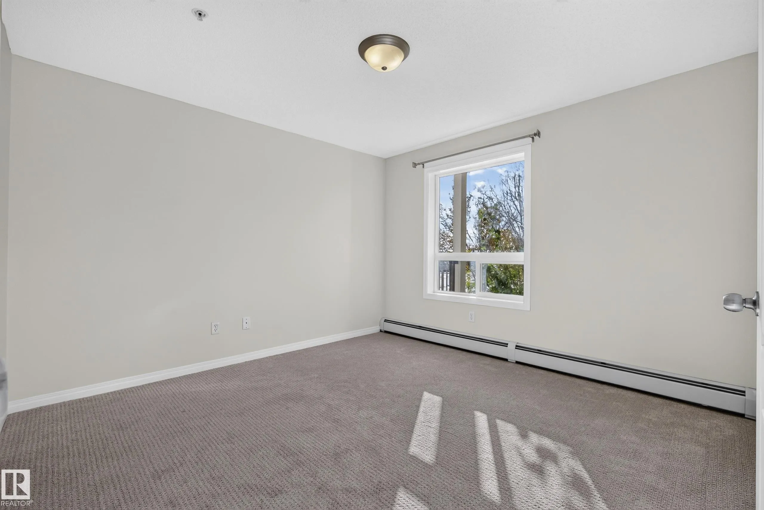 320 CLAREVIEW STATION Drive