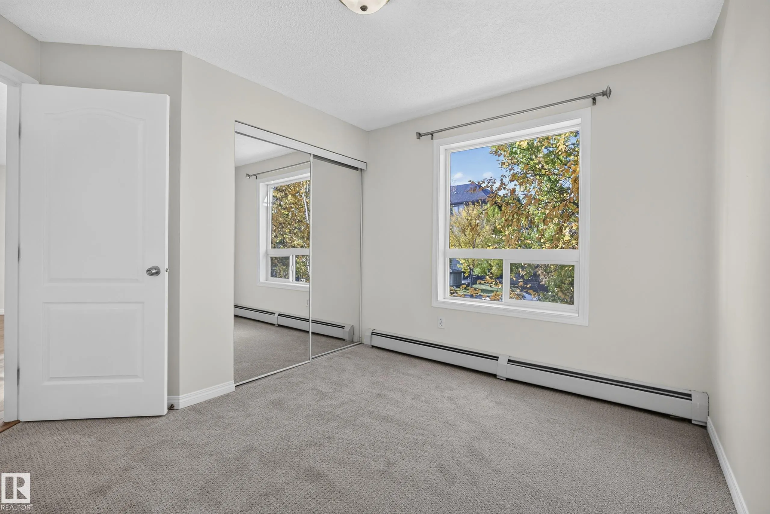 320 CLAREVIEW STATION Drive