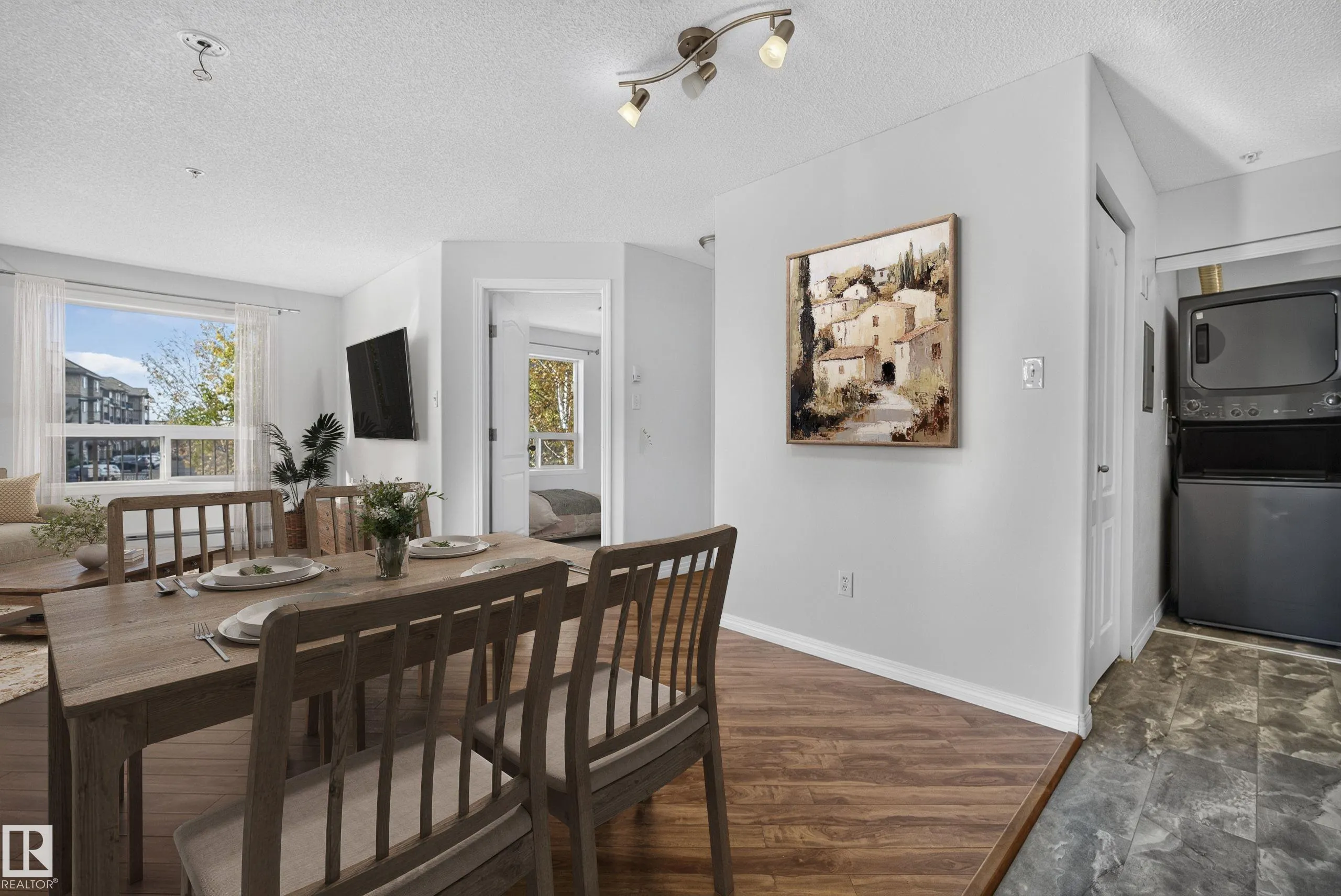 320 CLAREVIEW STATION Drive