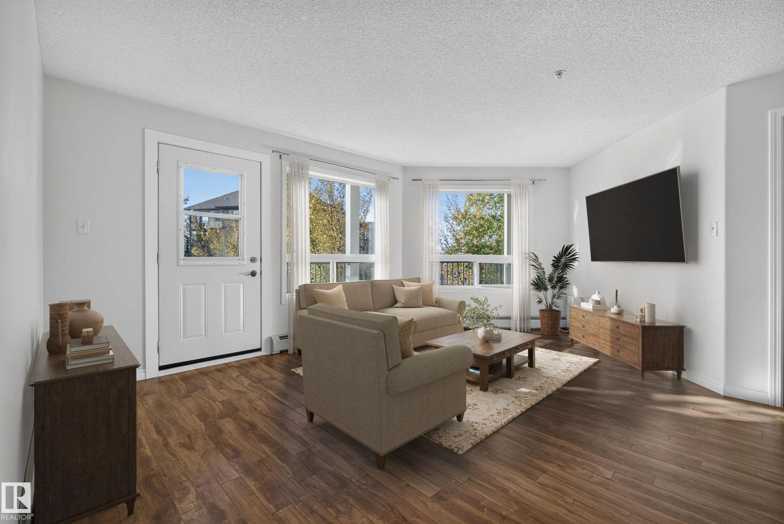 320 CLAREVIEW STATION Drive