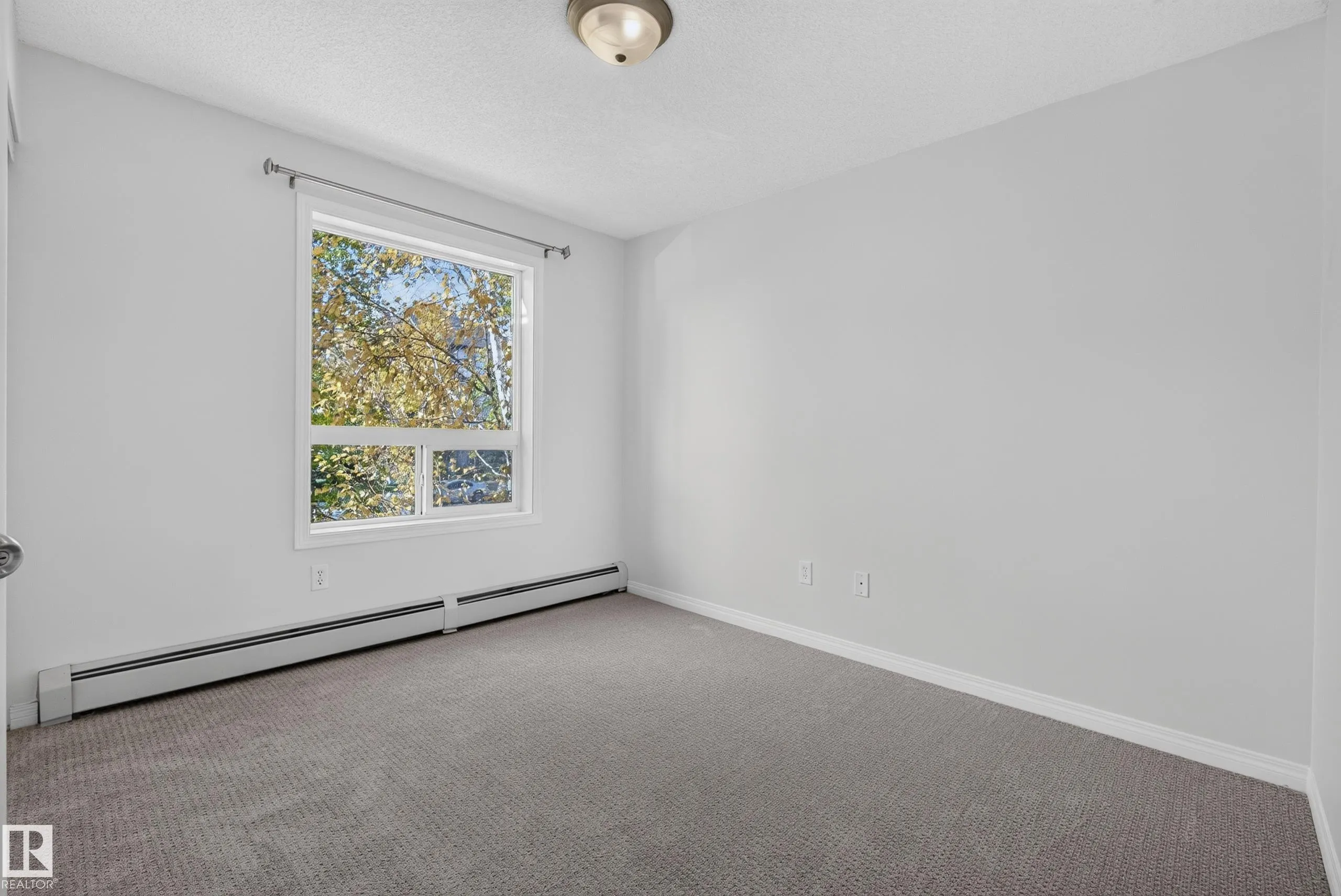 320 CLAREVIEW STATION Drive