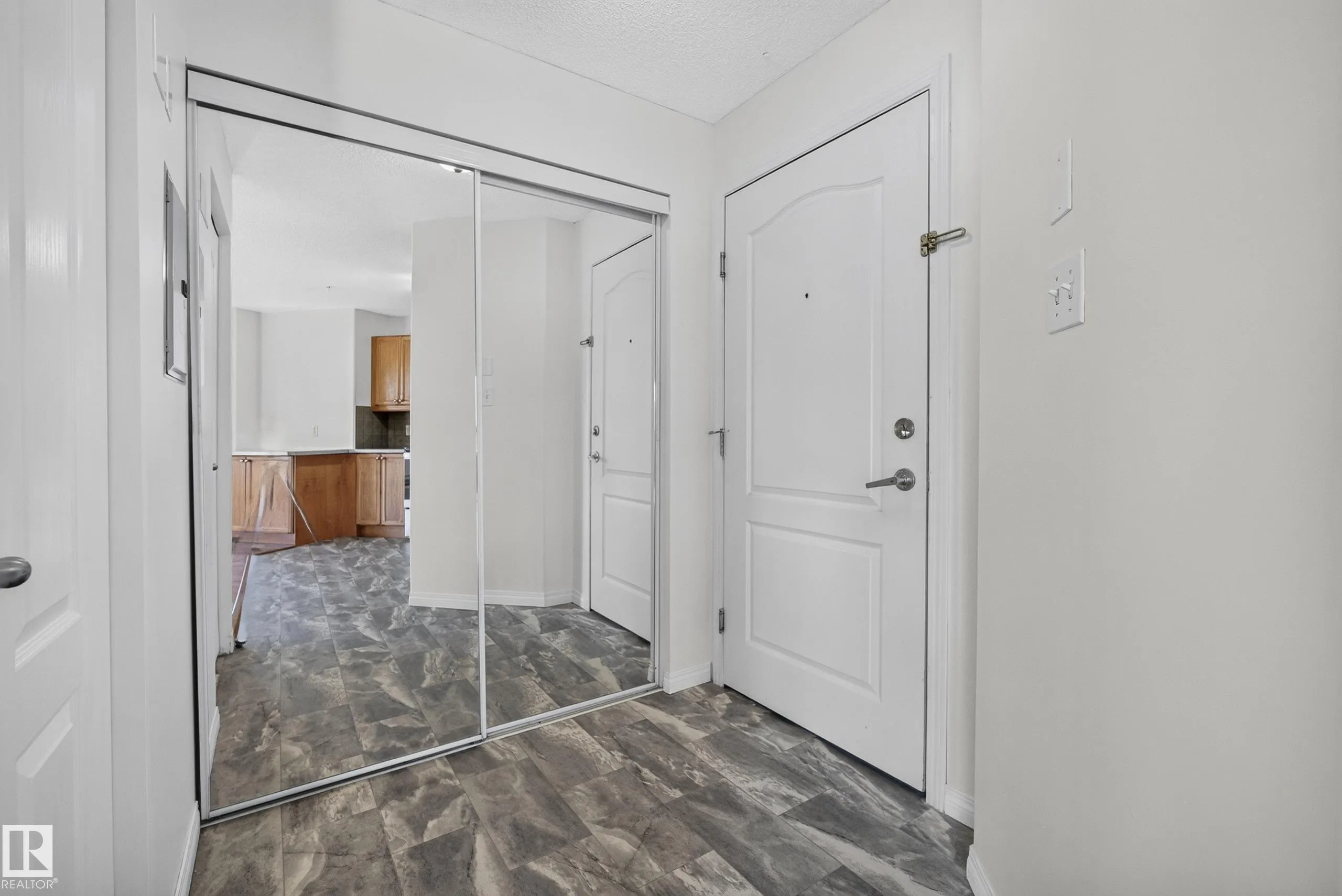 320 CLAREVIEW STATION Drive