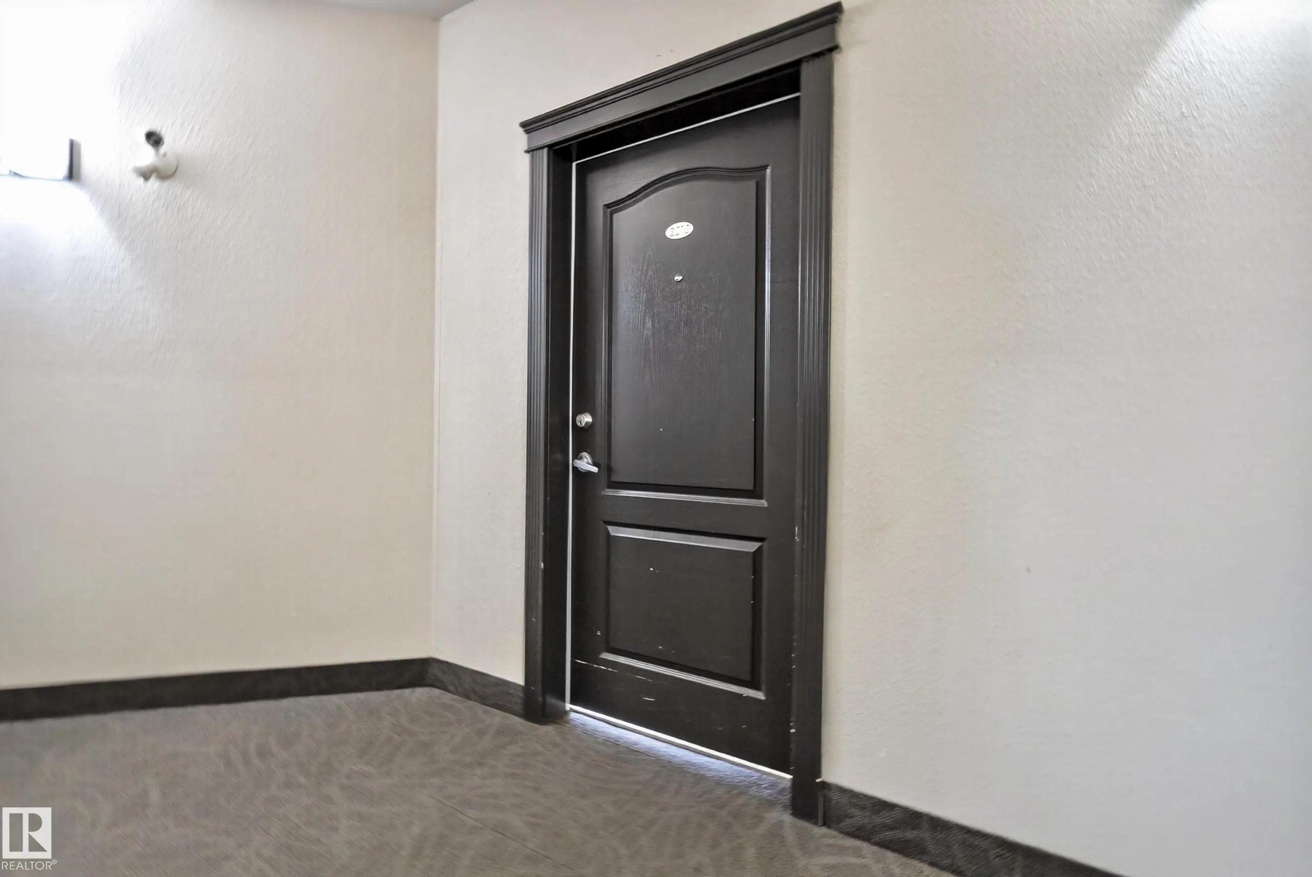 320 CLAREVIEW STATION Drive