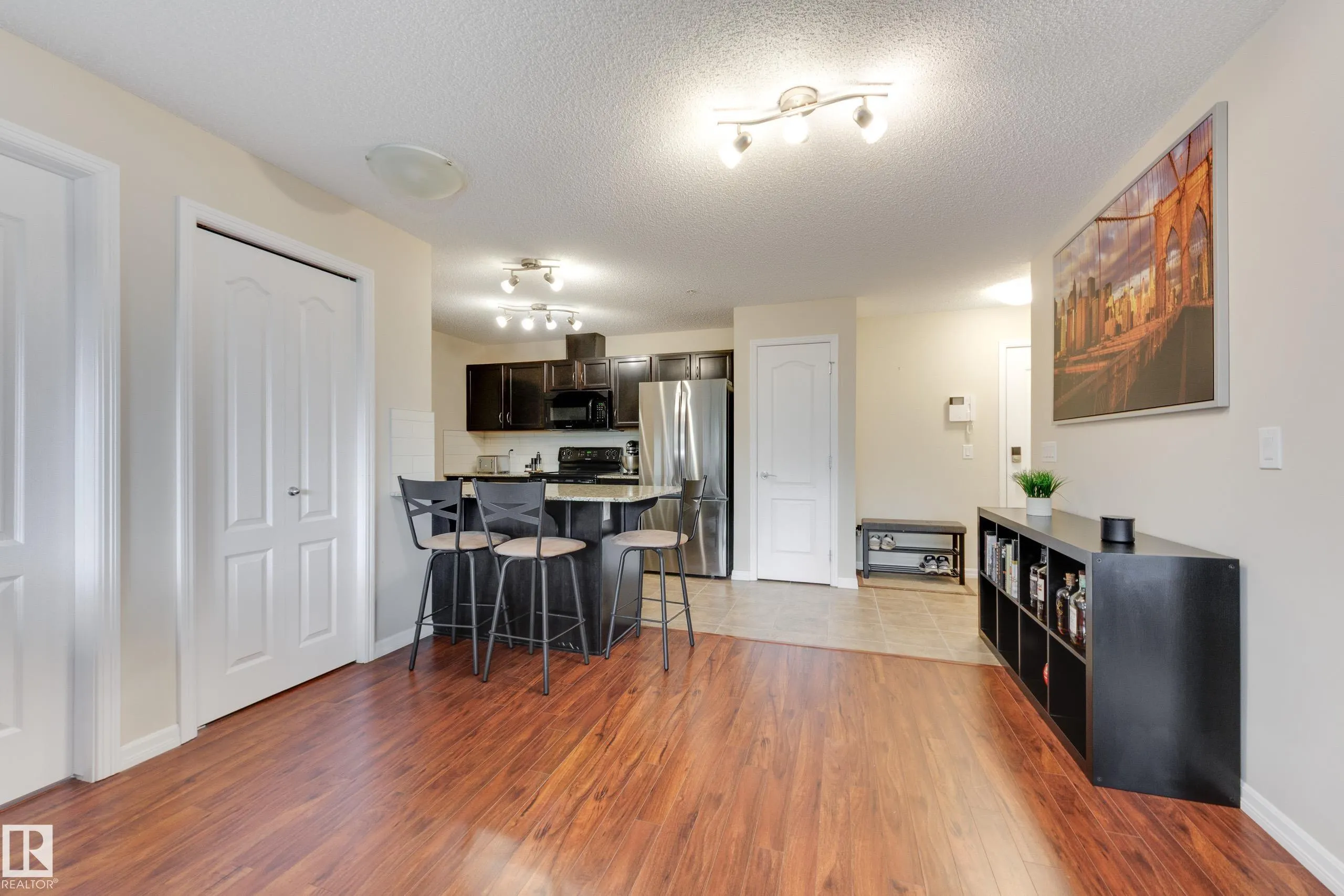 271 CHARLOTTE Way