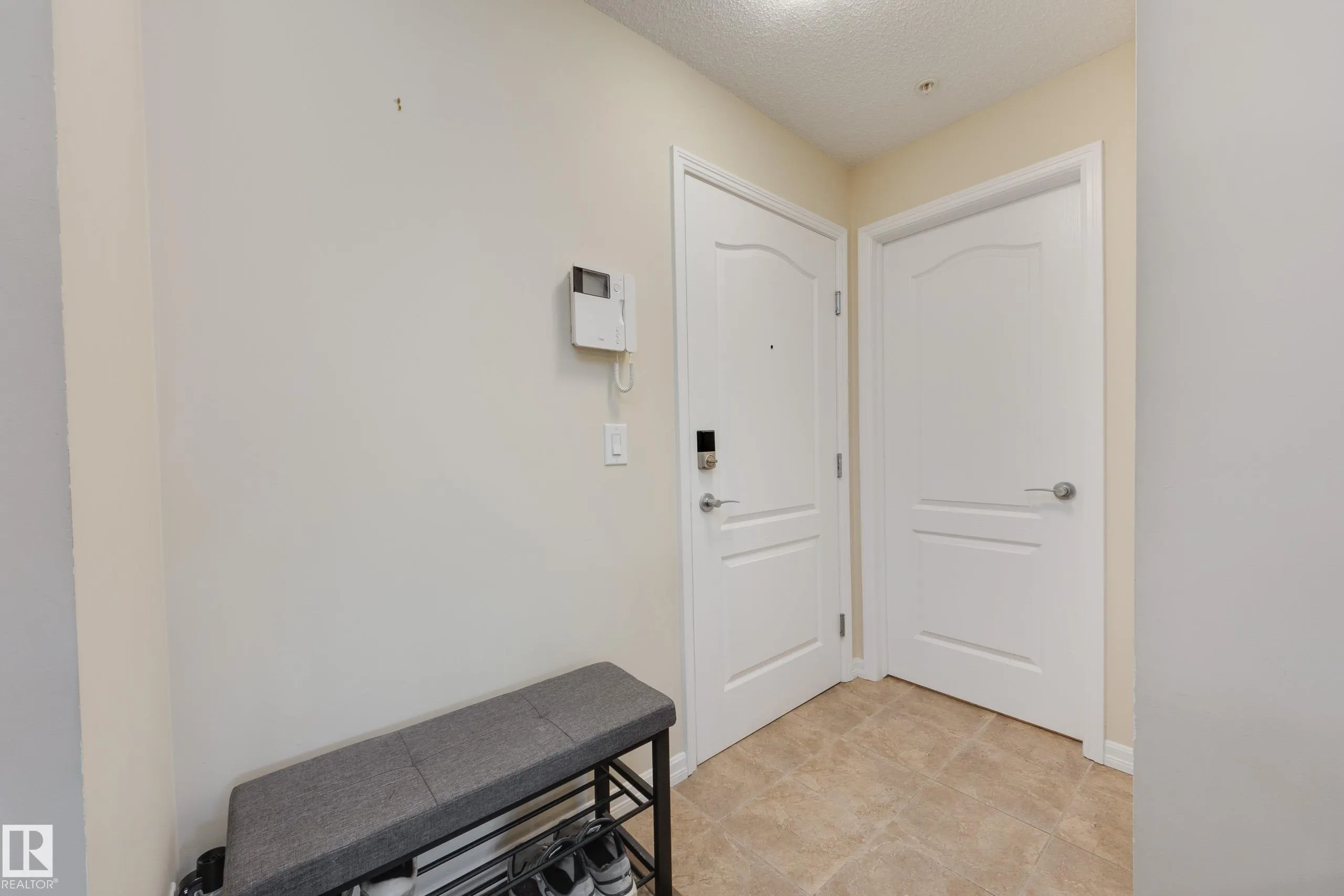 271 CHARLOTTE Way
