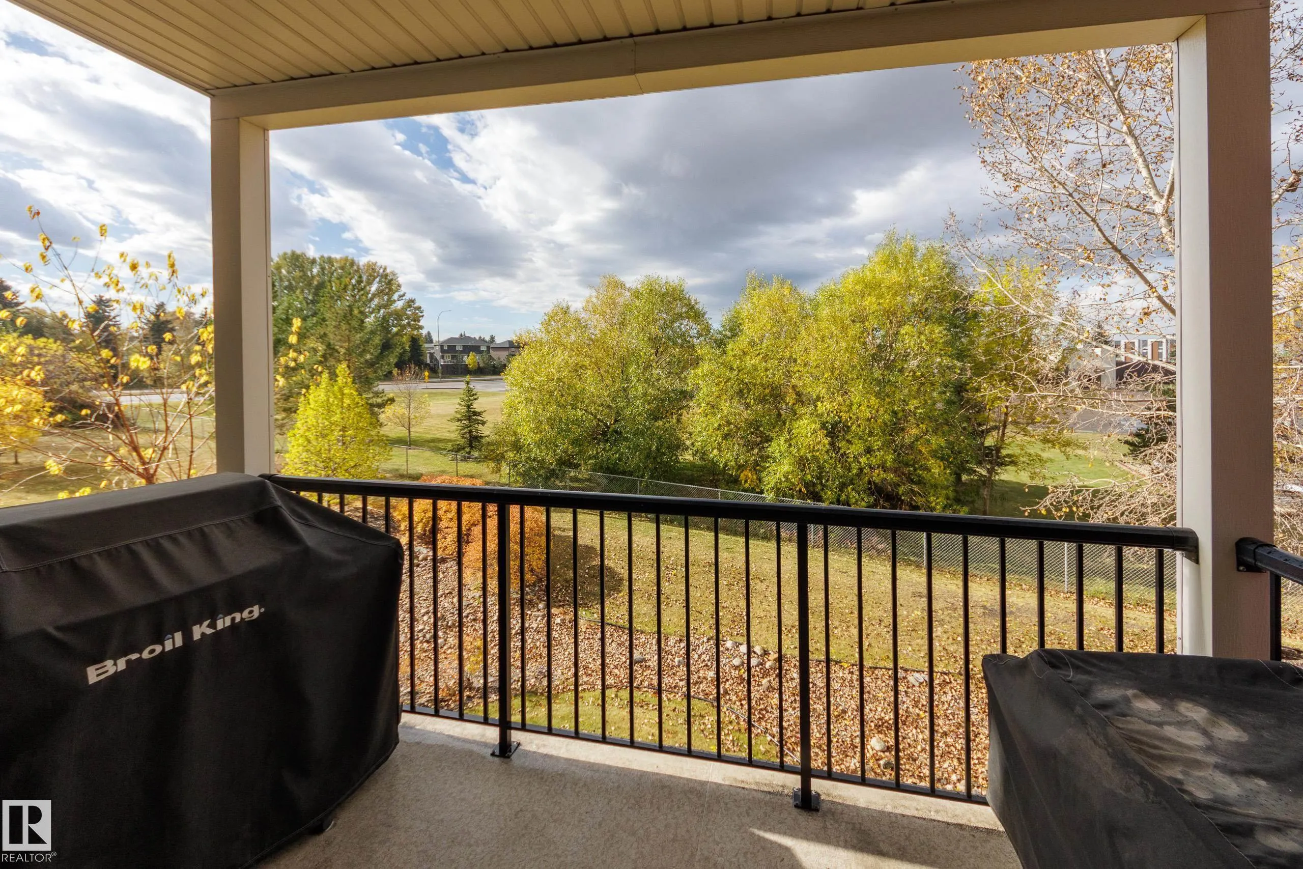 271 CHARLOTTE Way