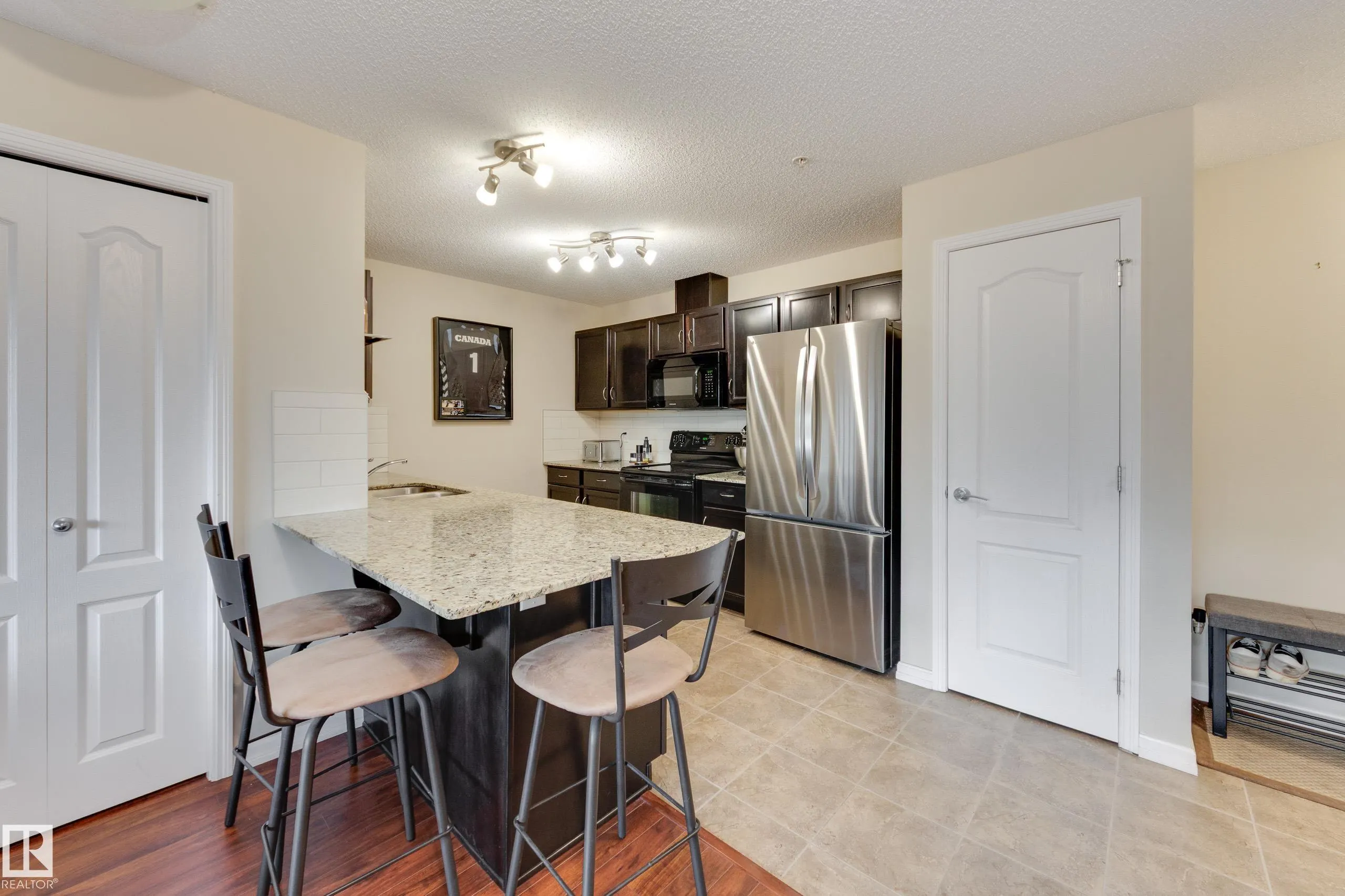 271 CHARLOTTE Way