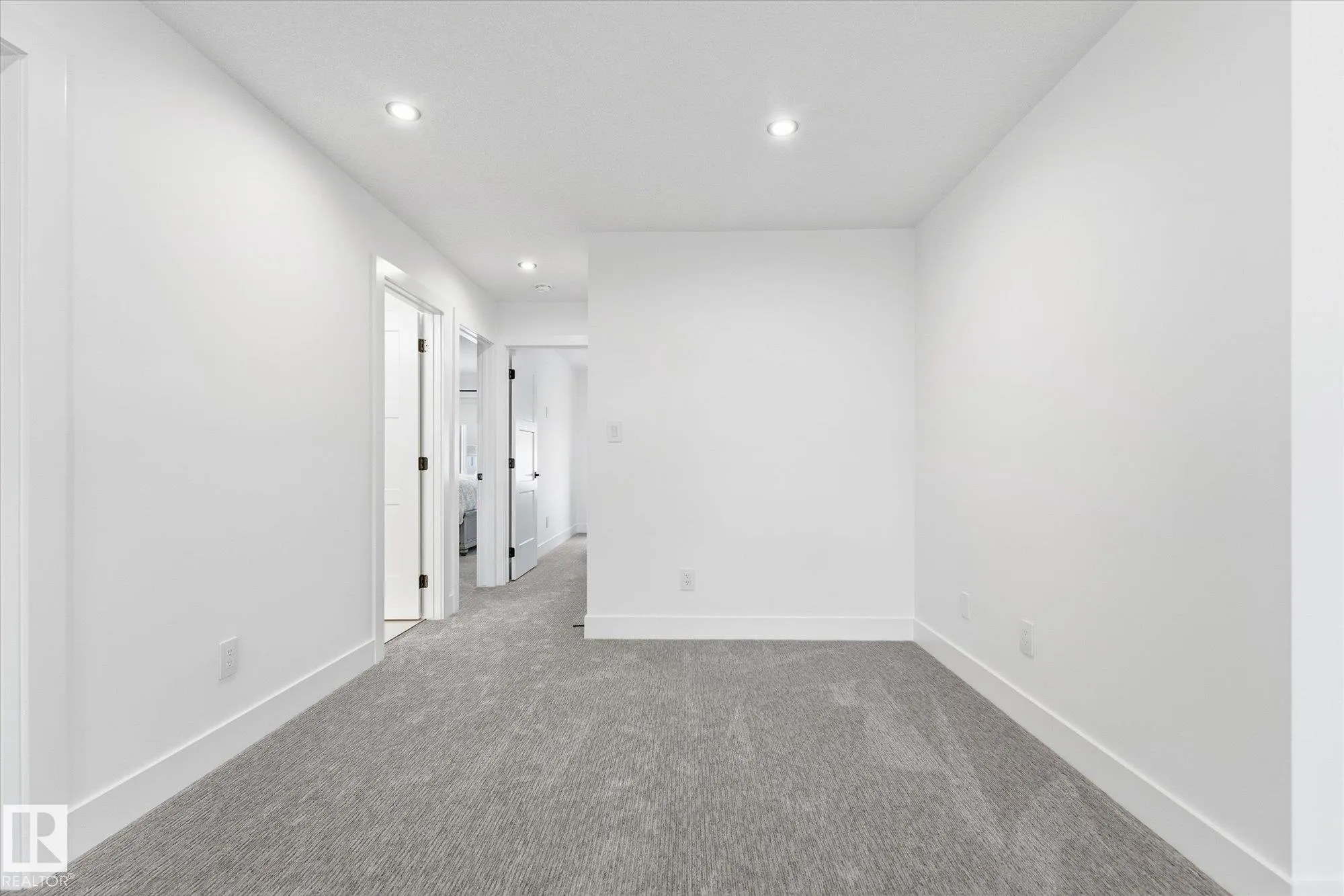 125 STARLING Way