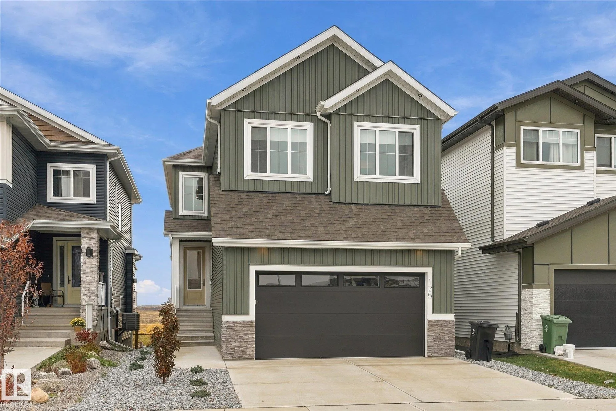 125 STARLING Way