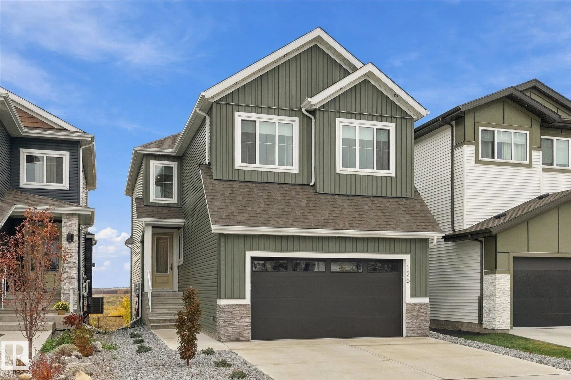 125 STARLING Way