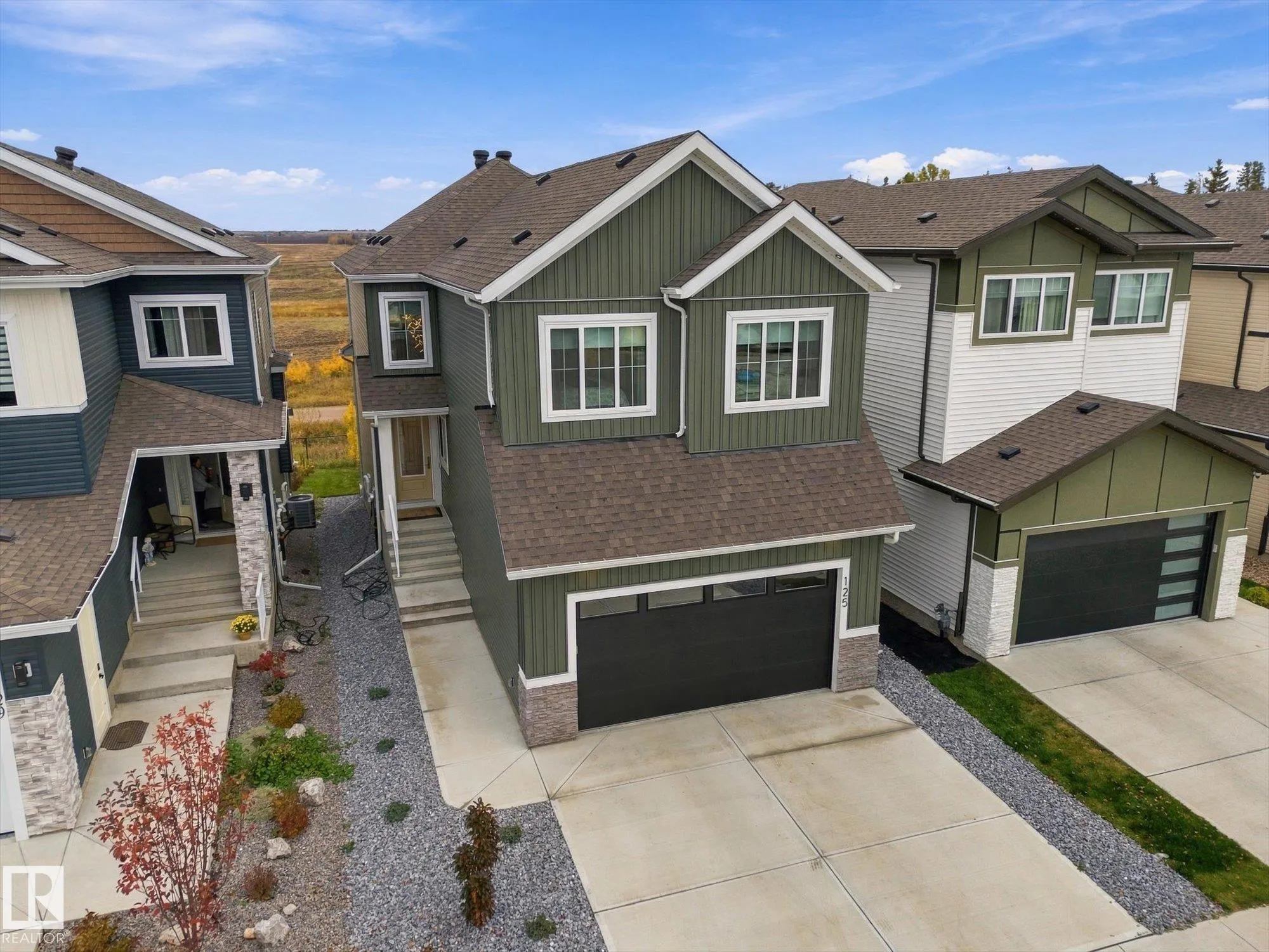 125 STARLING Way