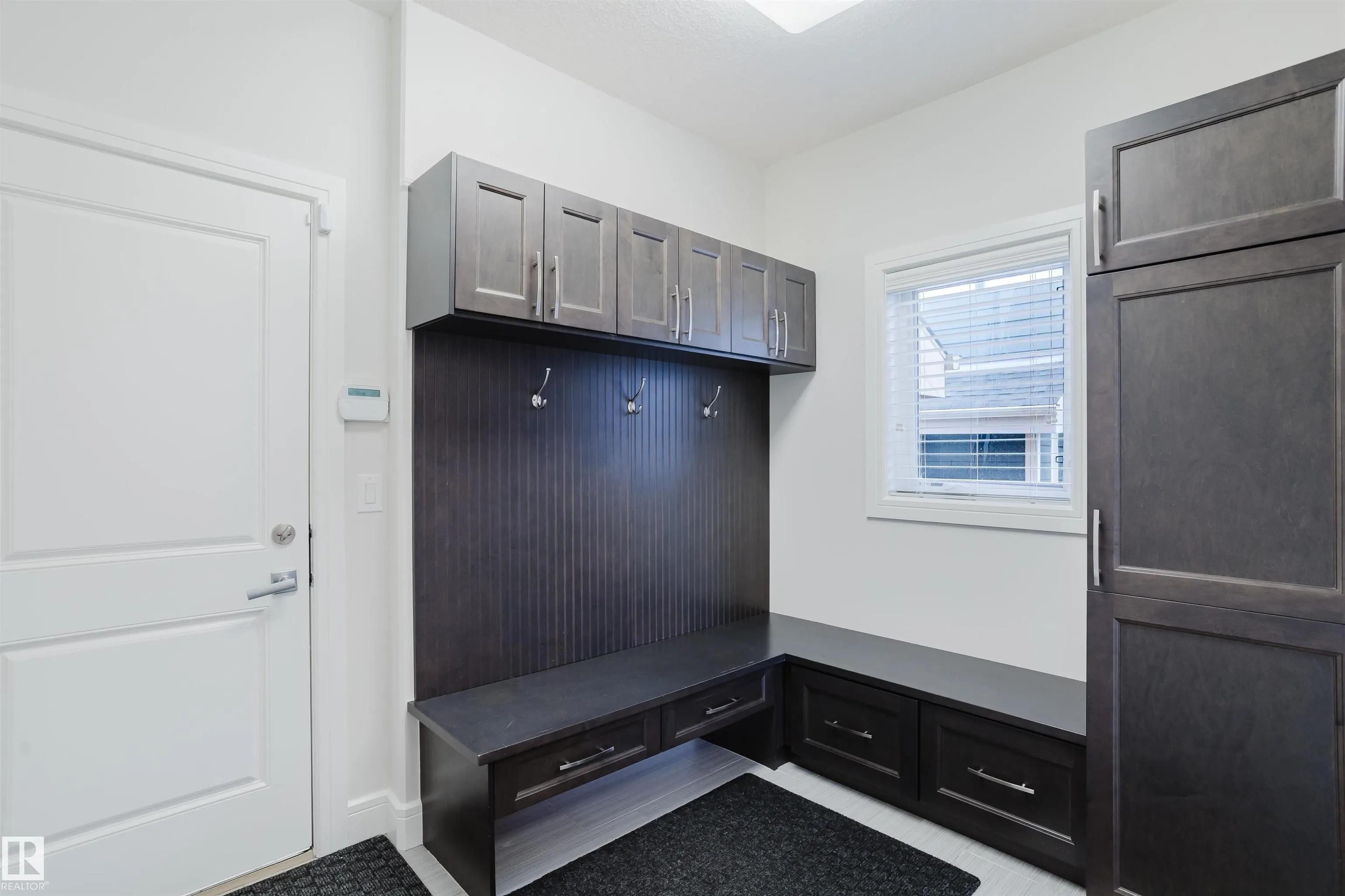 1 EASTVIEW ST