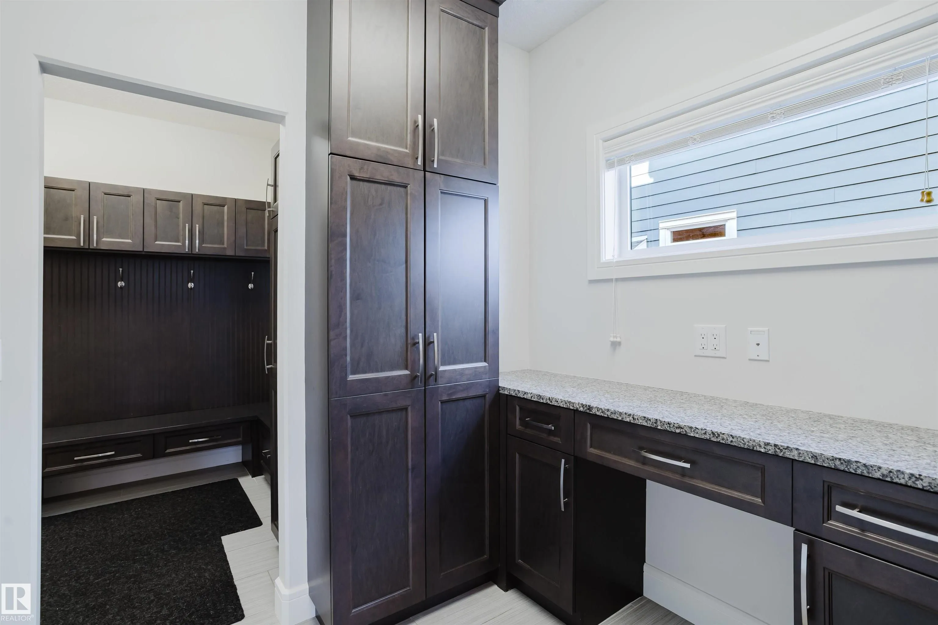 1 EASTVIEW ST
