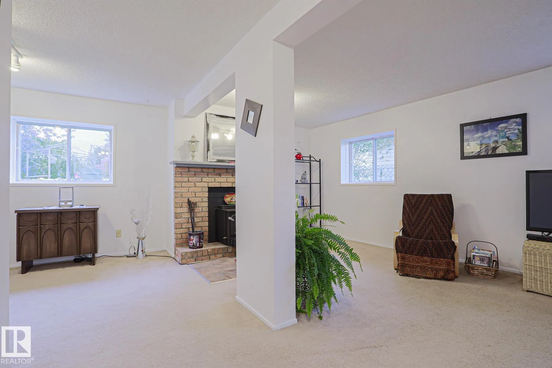 52 WESTLAKE Drive