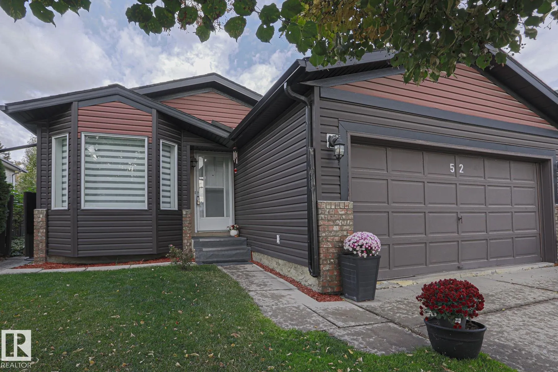 52 WESTLAKE Drive