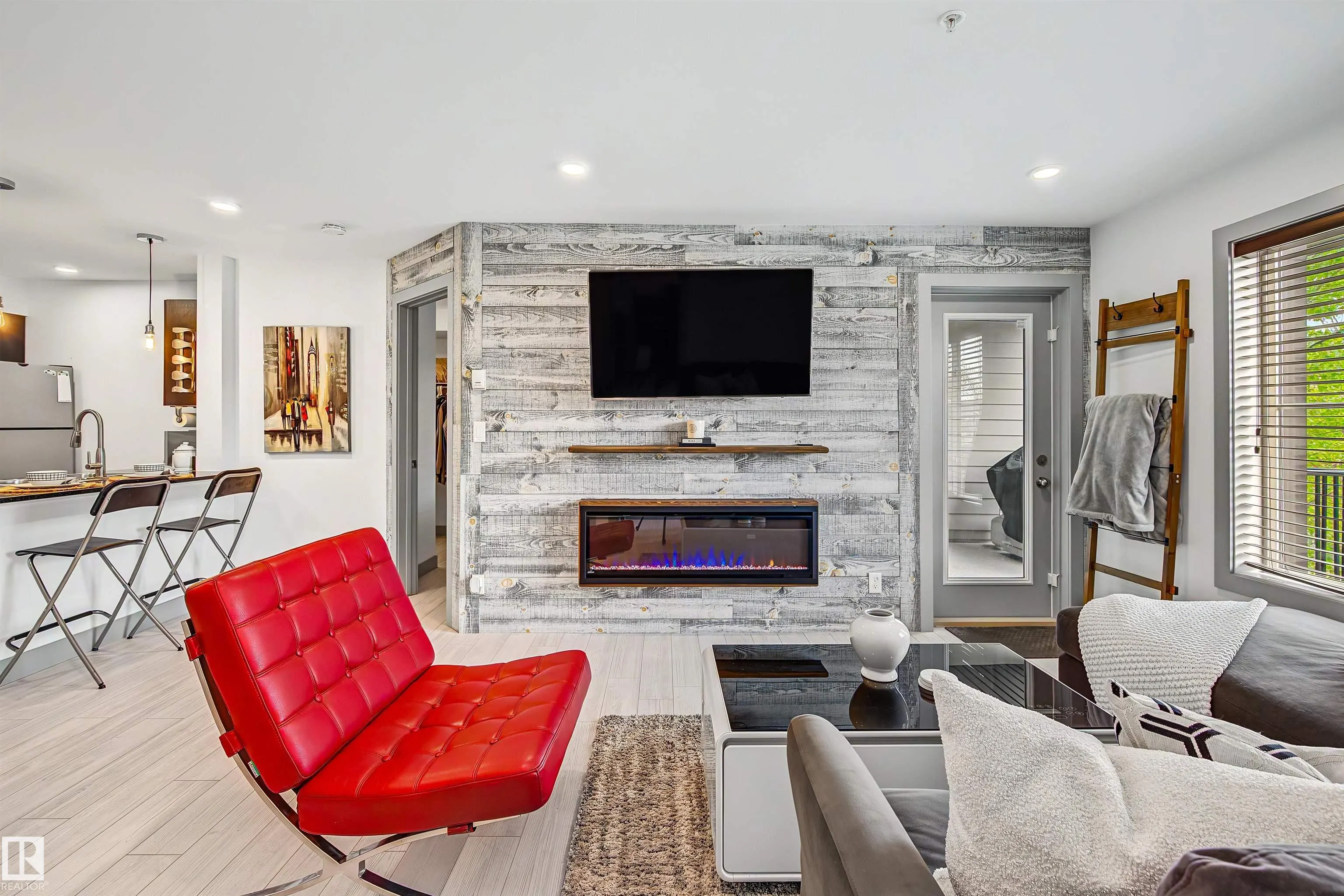 530 WATT Boulevard