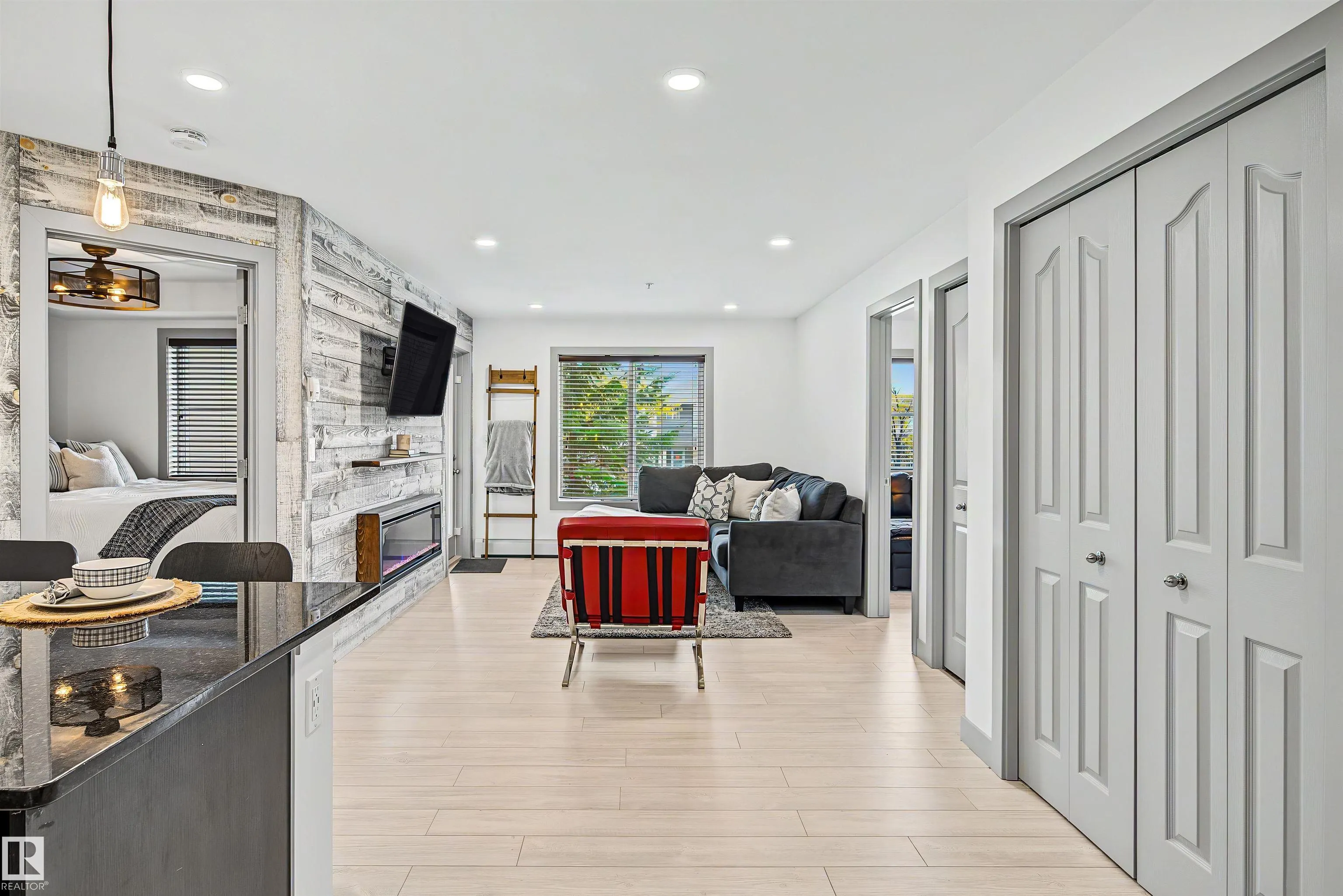 530 WATT Boulevard