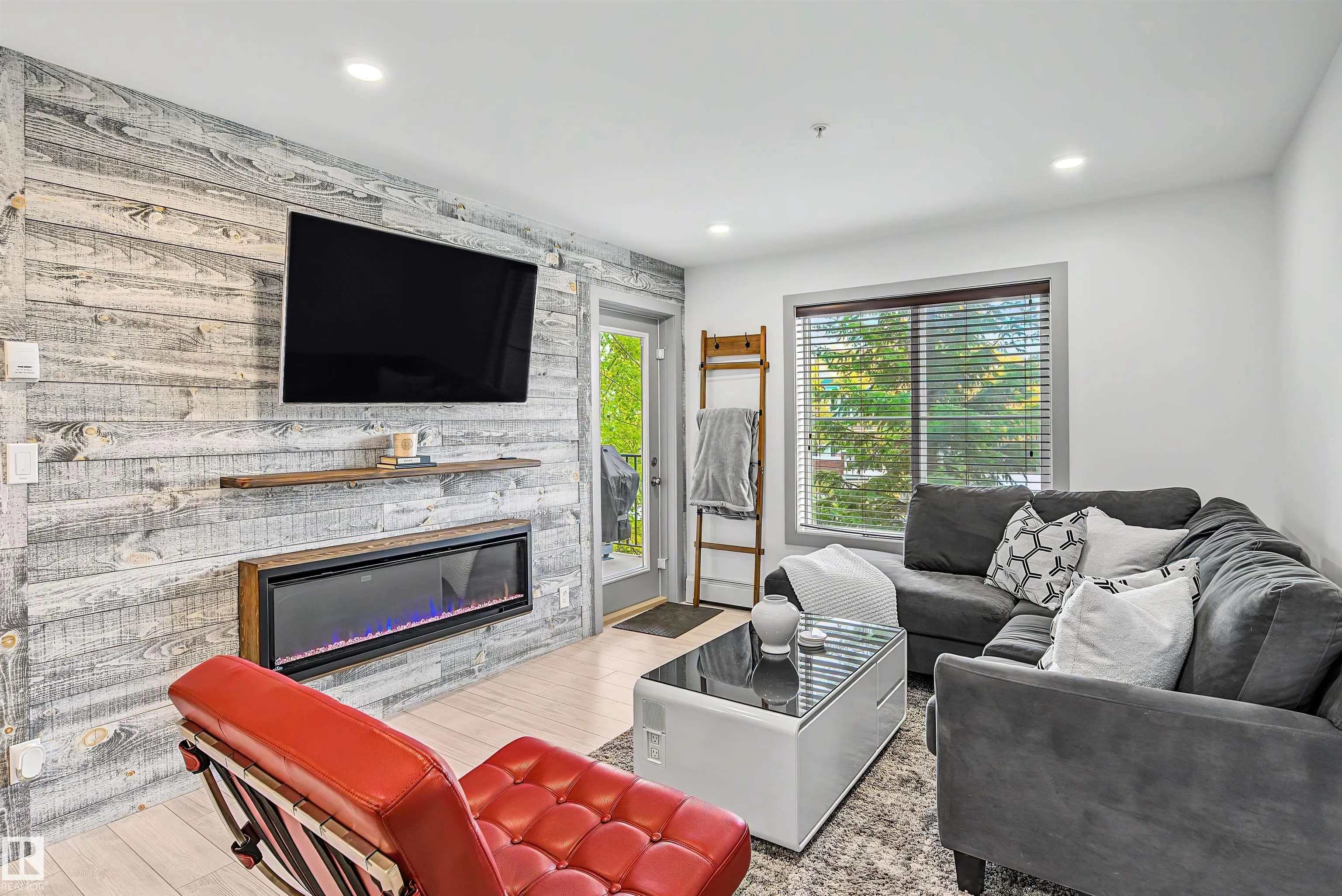 530 WATT Boulevard