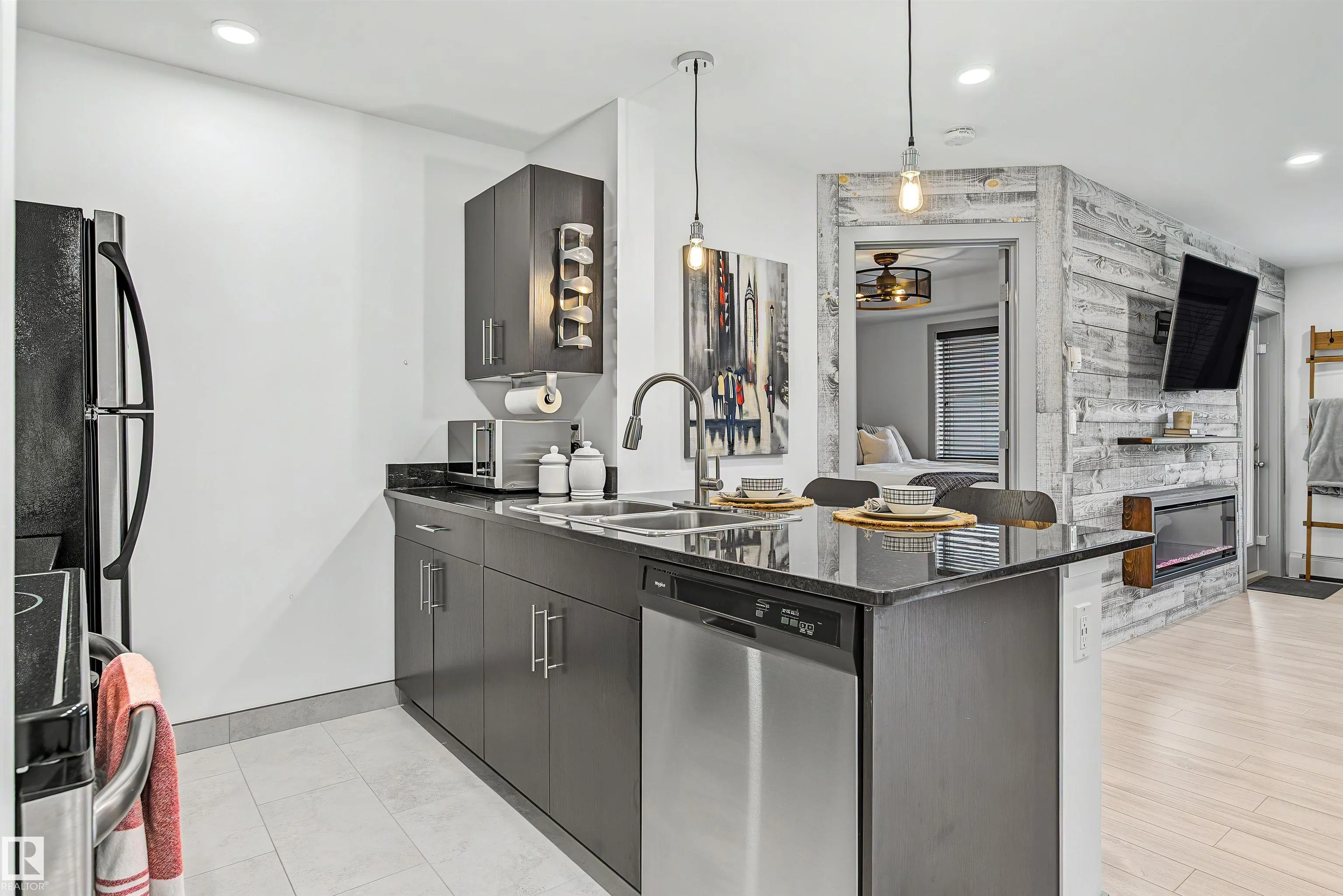530 WATT Boulevard