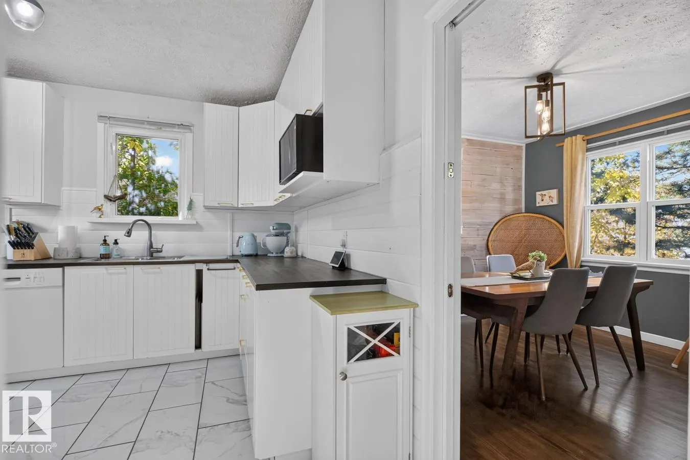 11953 ST ALBERT Trail