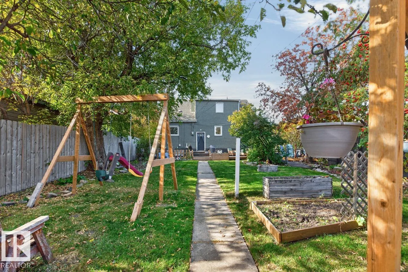11953 ST ALBERT Trail