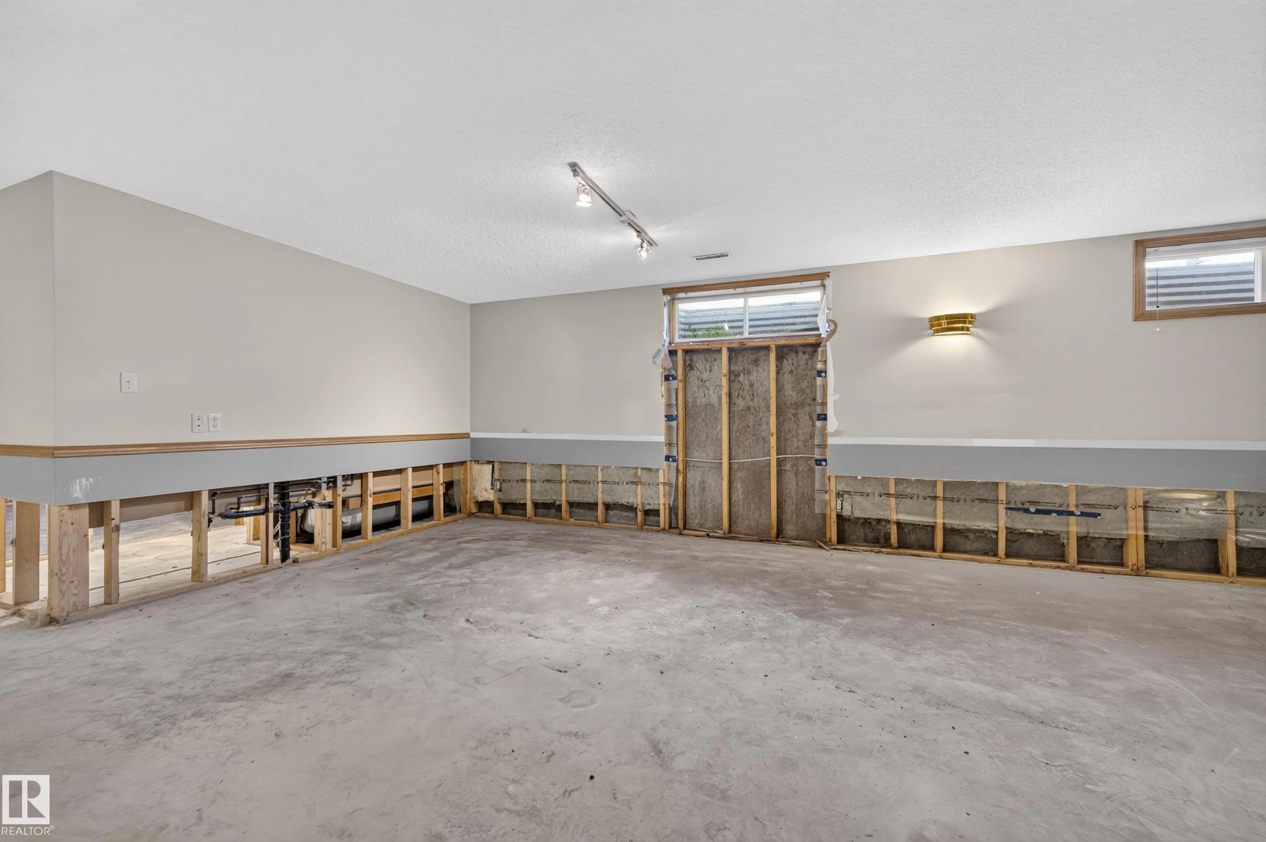 19403 Fort Rd