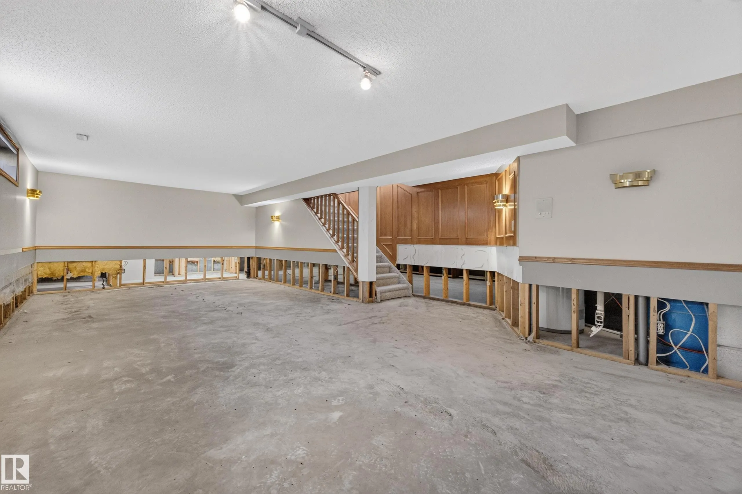 19403 Fort Rd