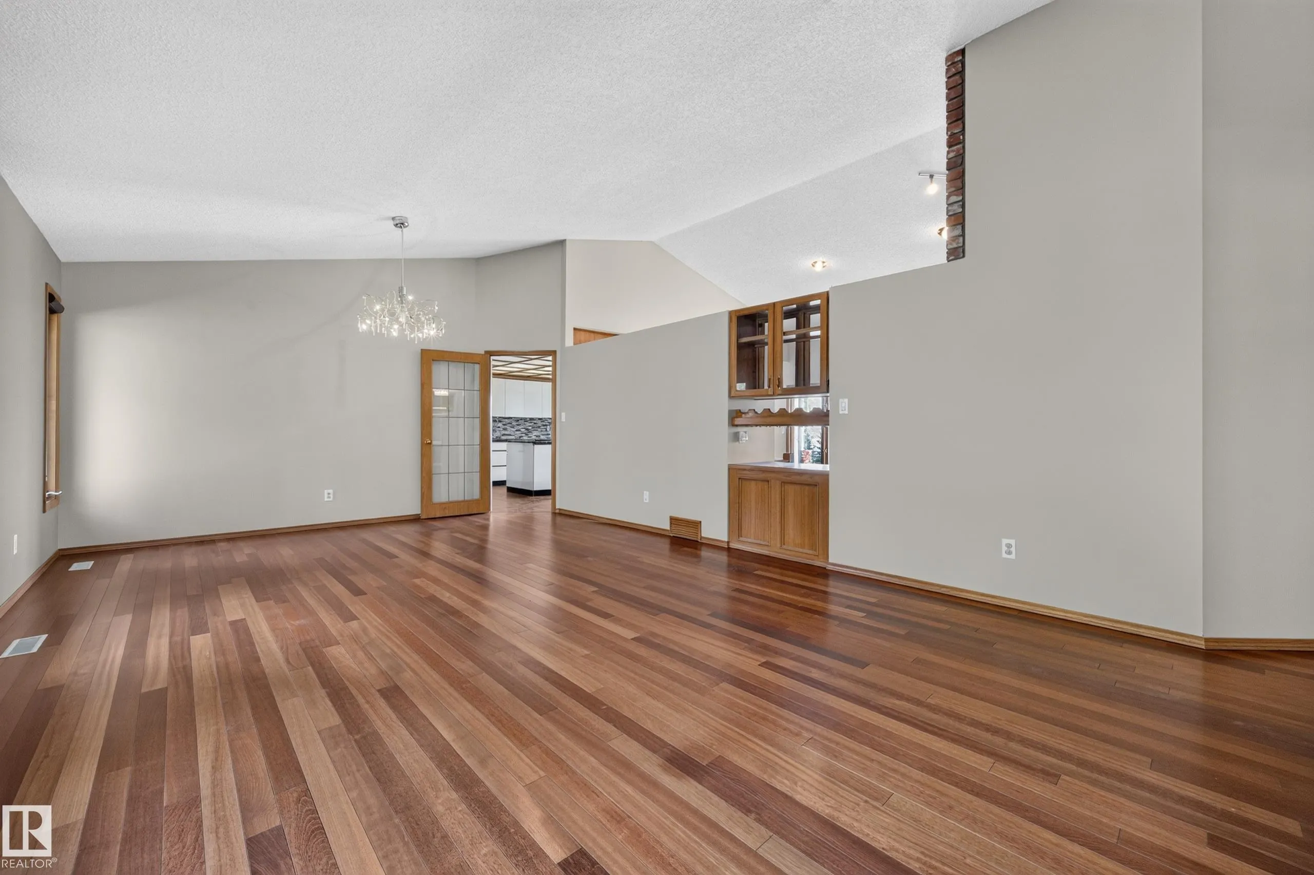19403 Fort Rd
