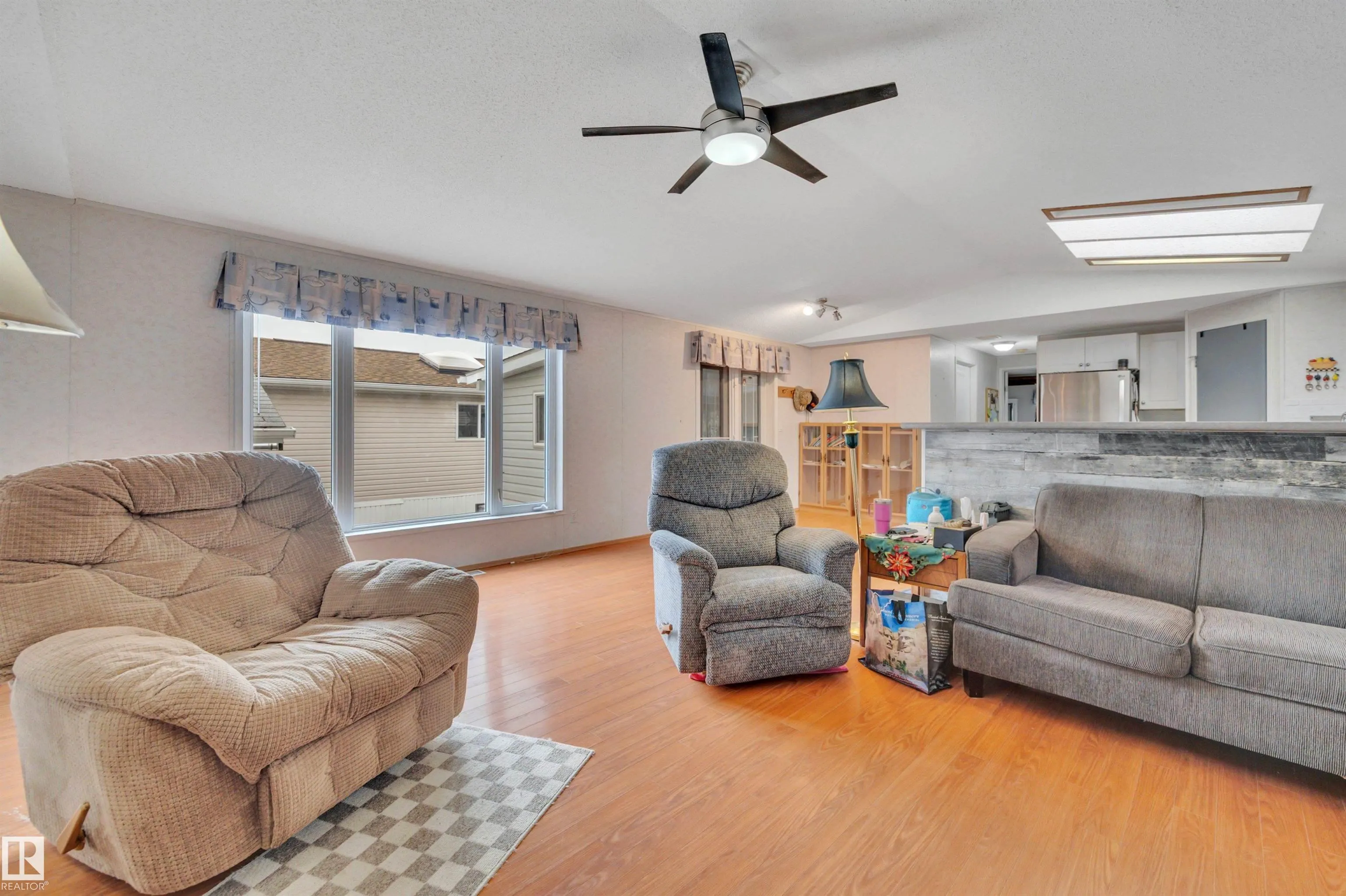 1666 Jubilee Crescent