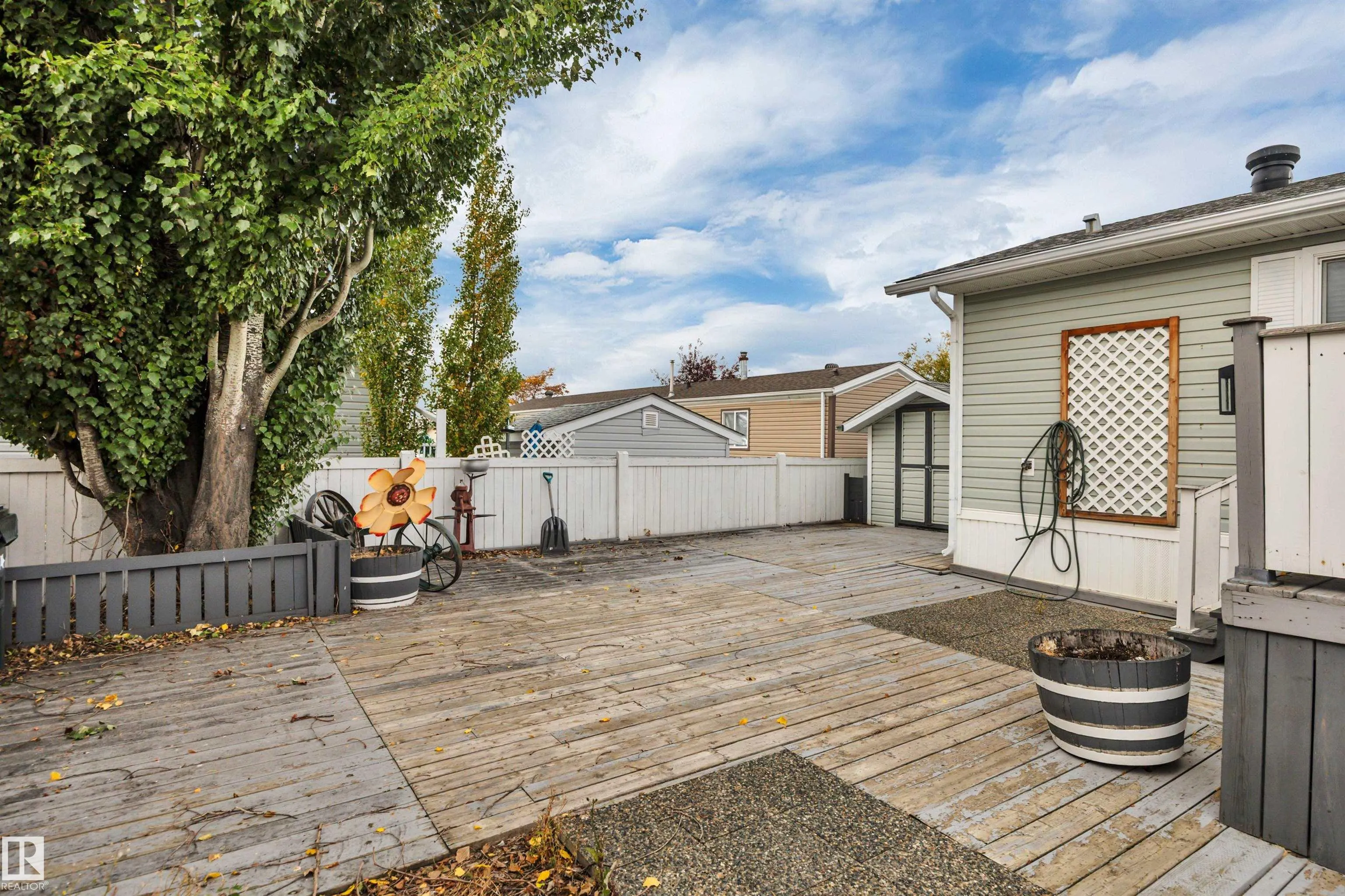 1666 Jubilee Crescent