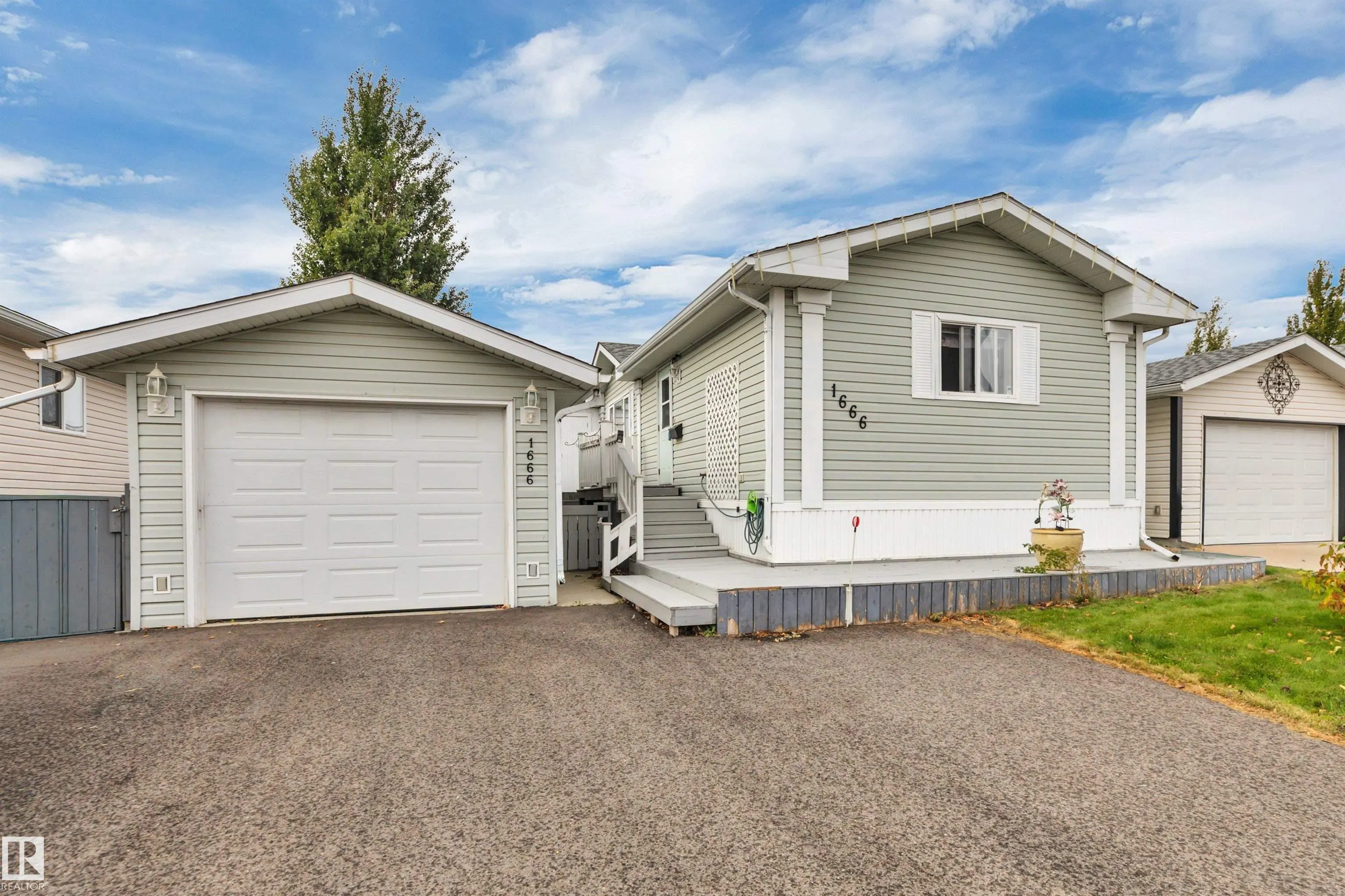 1666 Jubilee Crescent